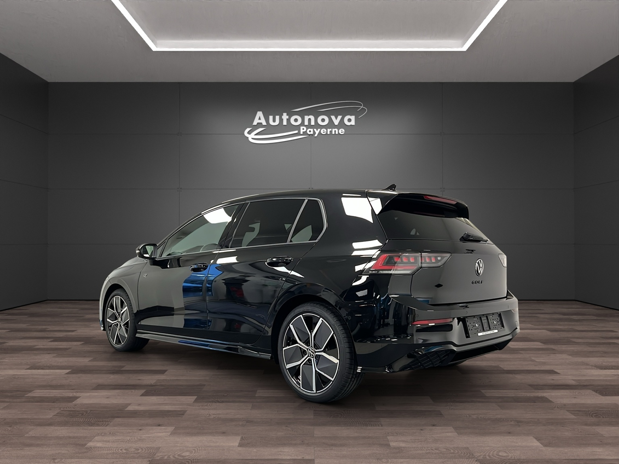 listing desktop thumbnail image 3