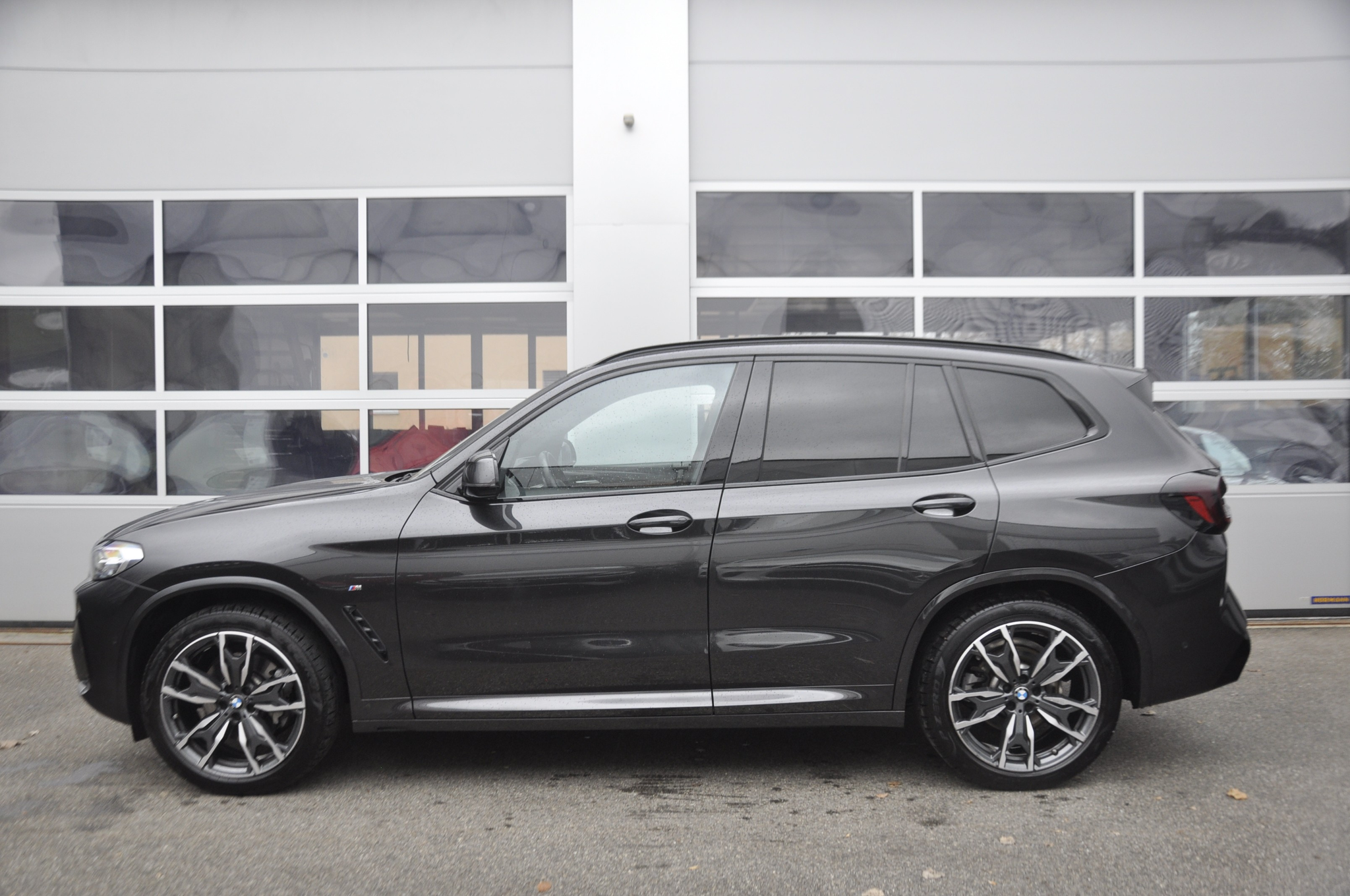 listing desktop thumbnail image 14