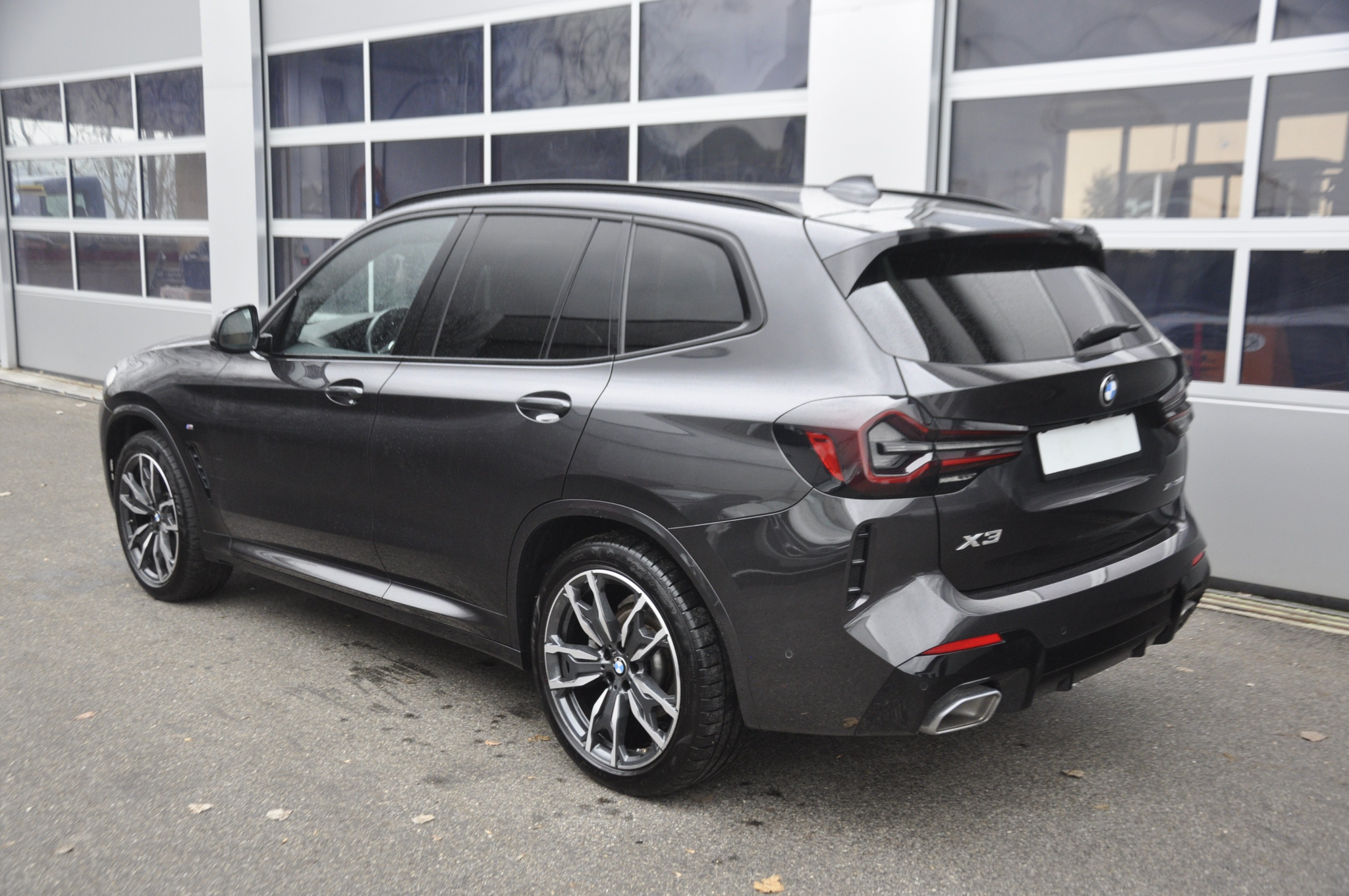 listing desktop thumbnail image 15