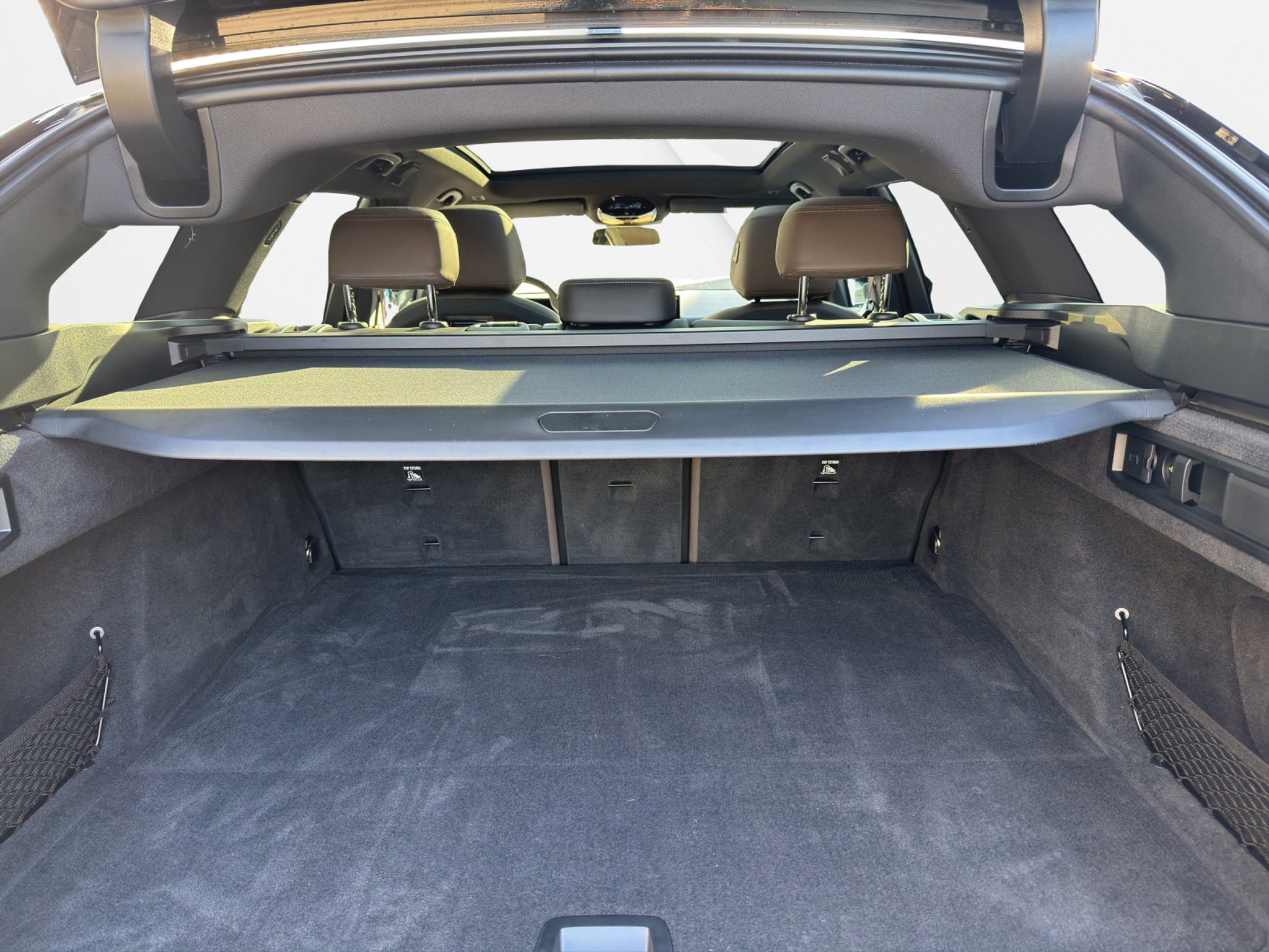 listing desktop thumbnail image 8