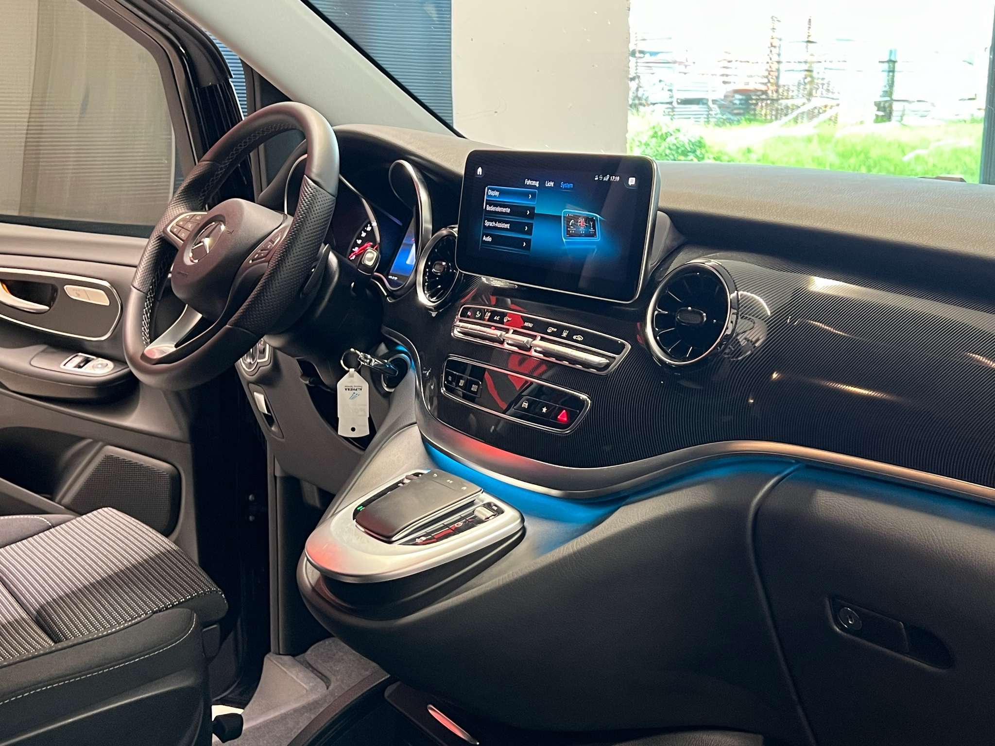 listing desktop thumbnail image 15