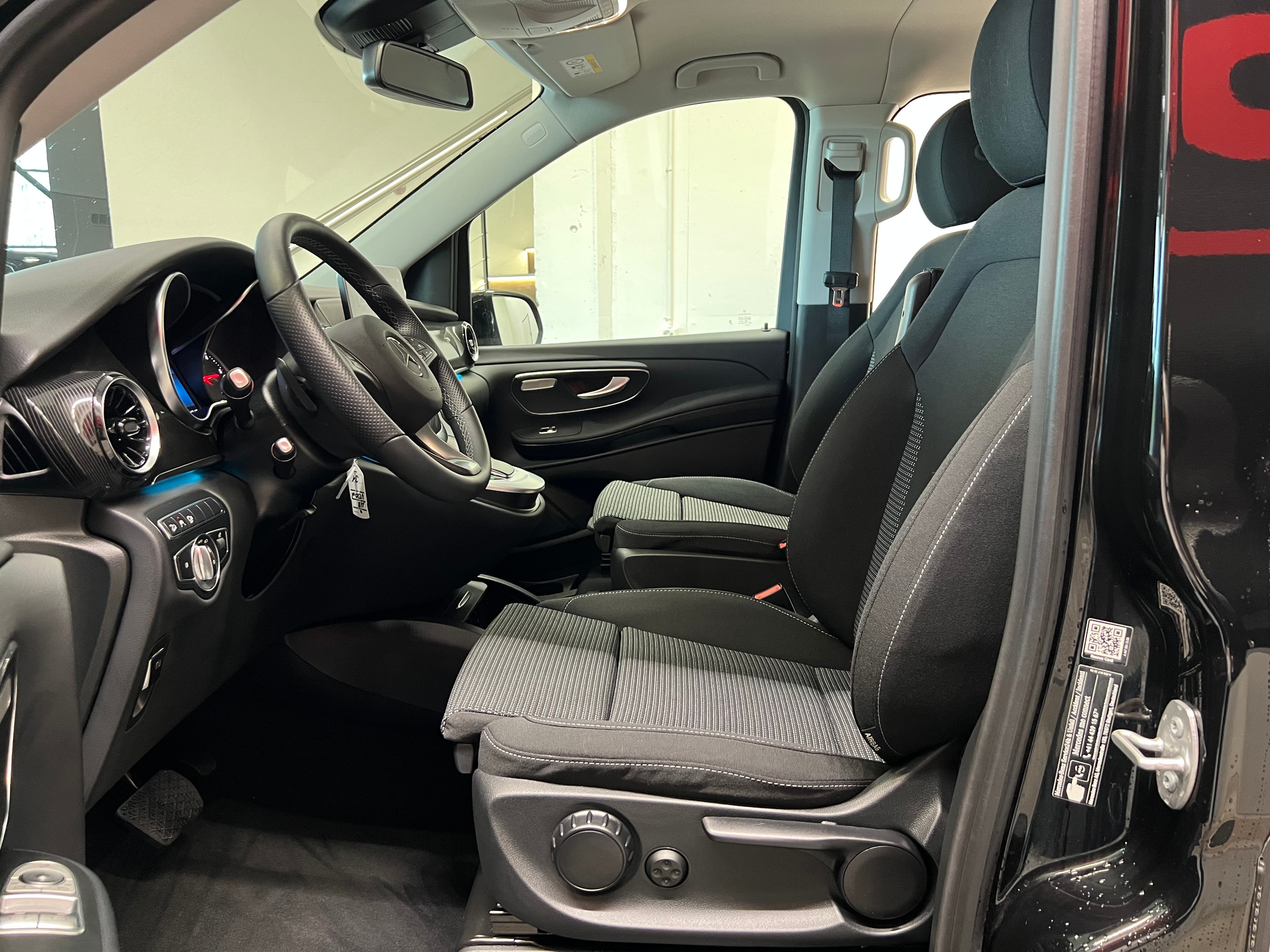 listing desktop thumbnail image 10