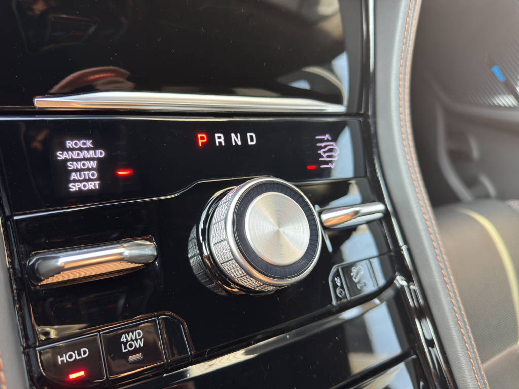 listing desktop thumbnail image 9