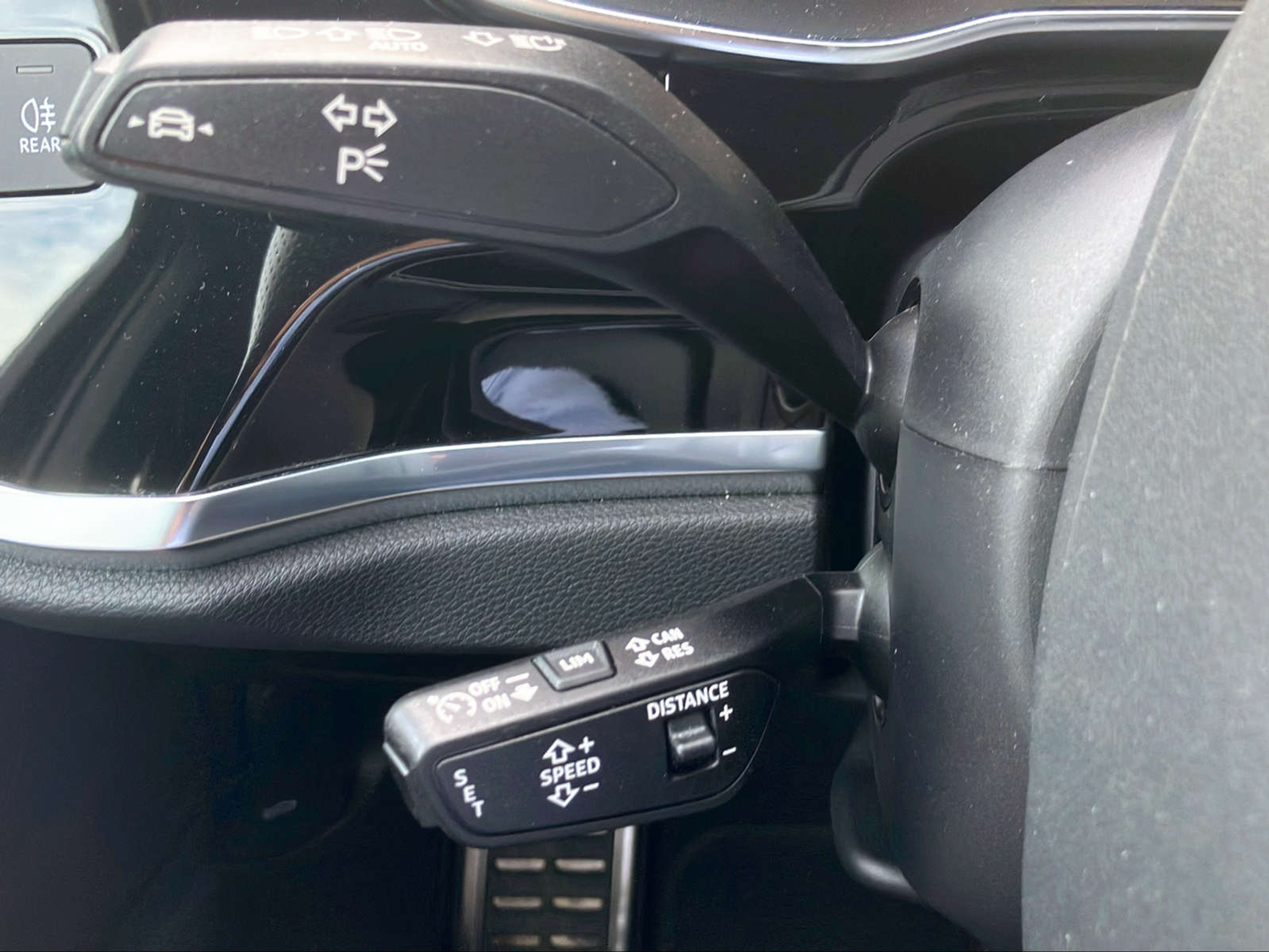 listing desktop thumbnail image 14