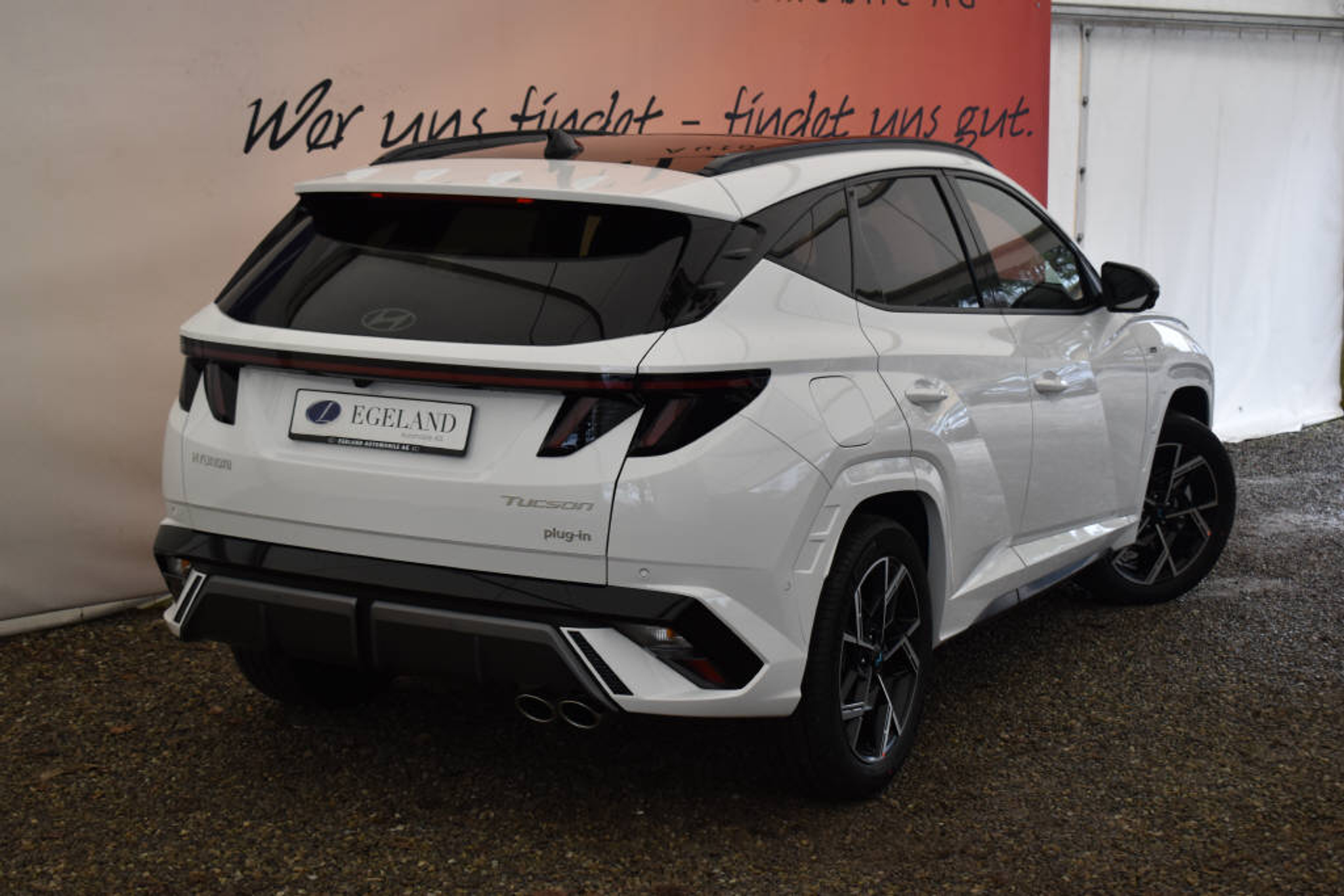 listing desktop thumbnail image 3