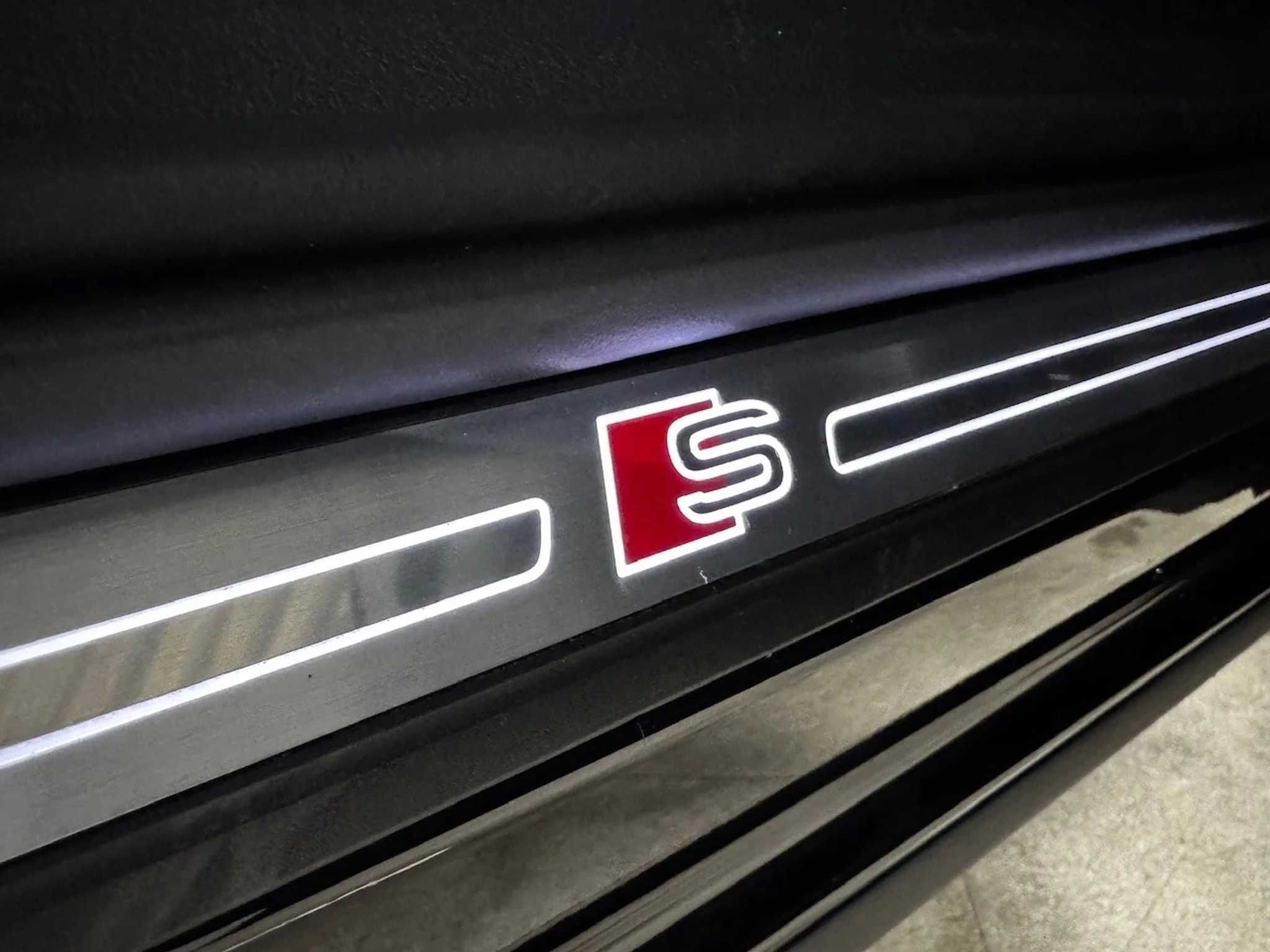 listing desktop thumbnail image 11