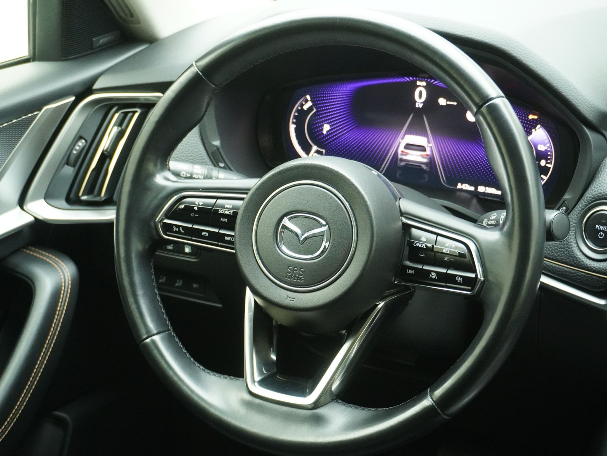 listing desktop thumbnail image 9