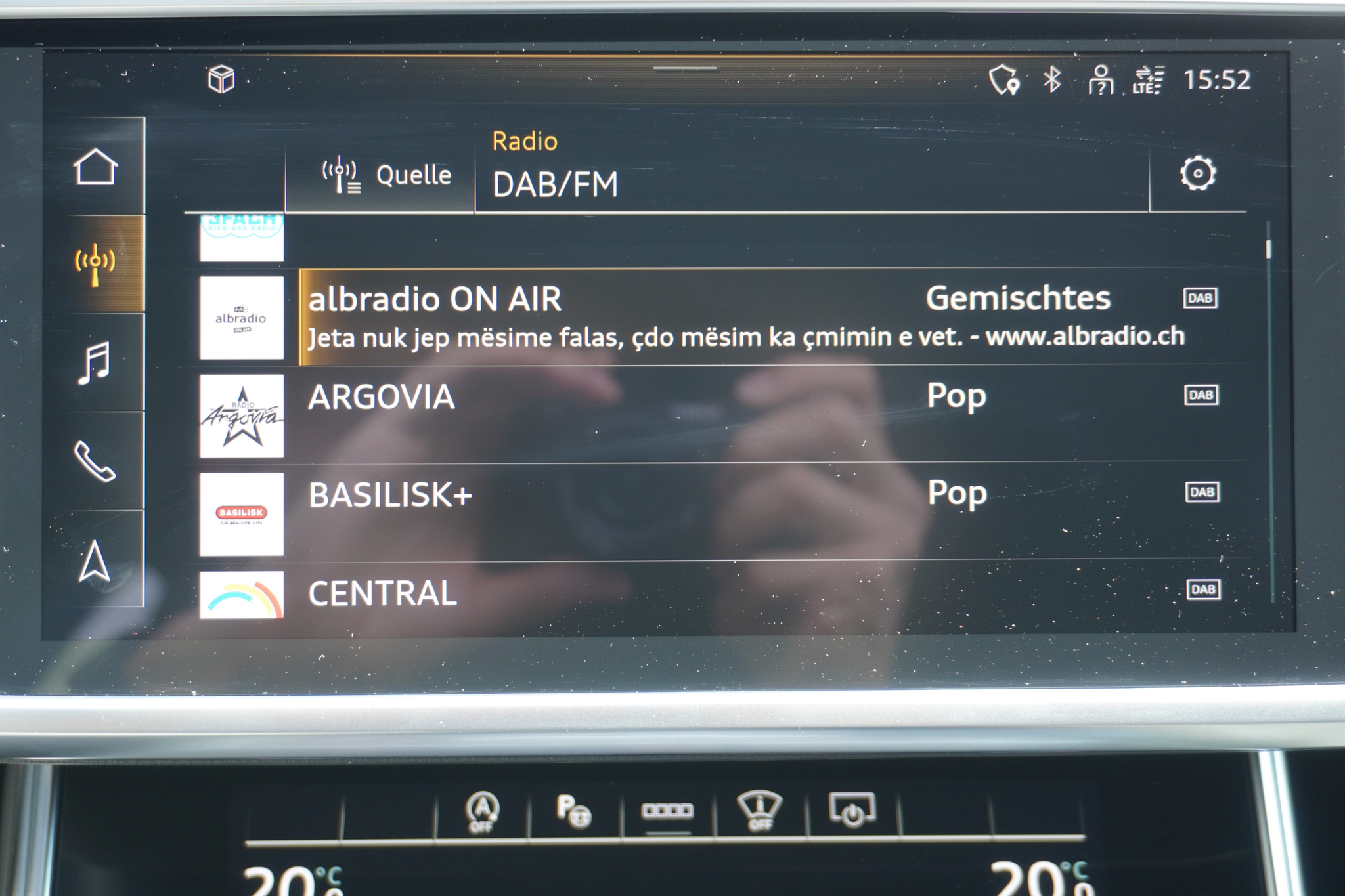 listing desktop thumbnail image 16