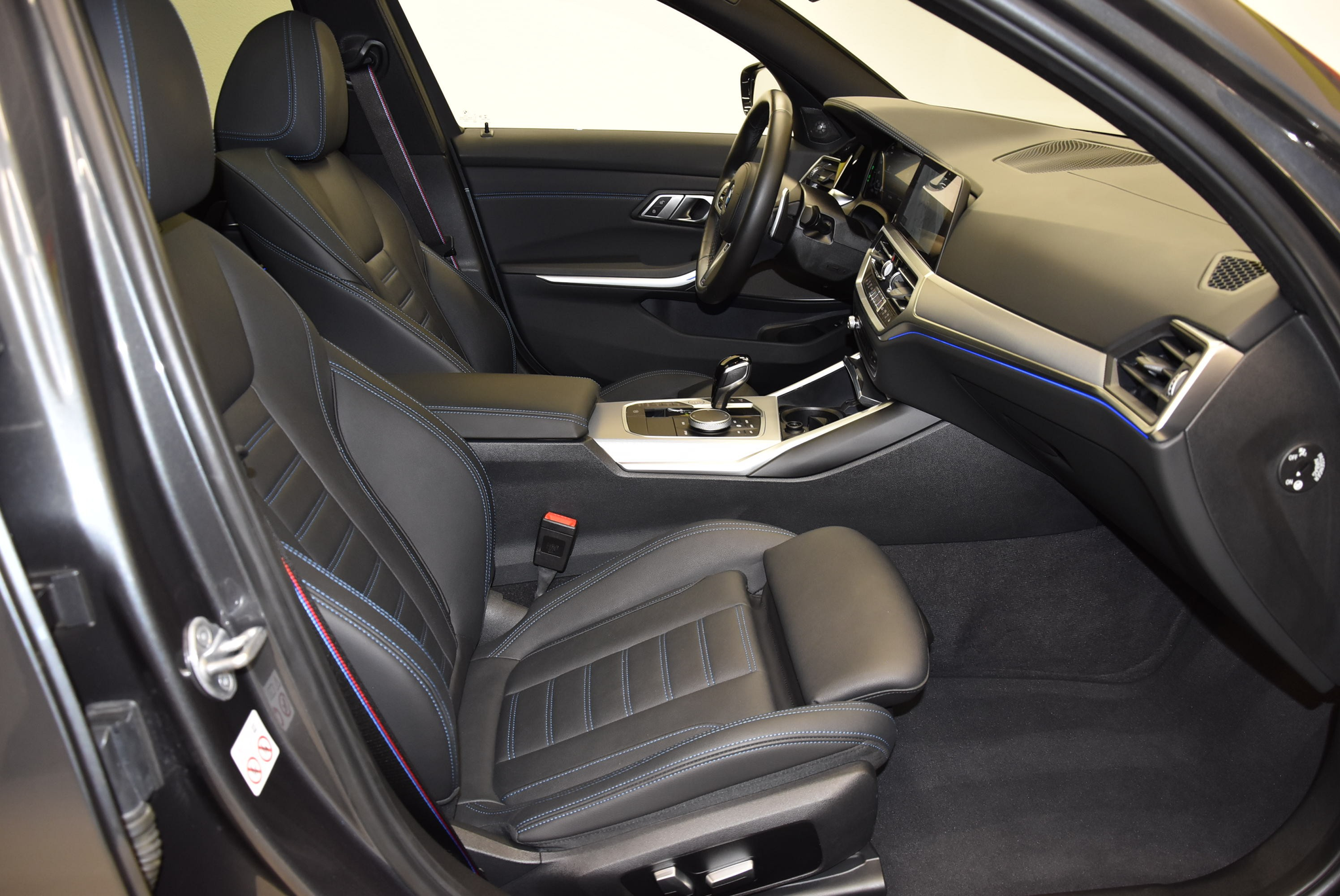 listing desktop thumbnail image 3