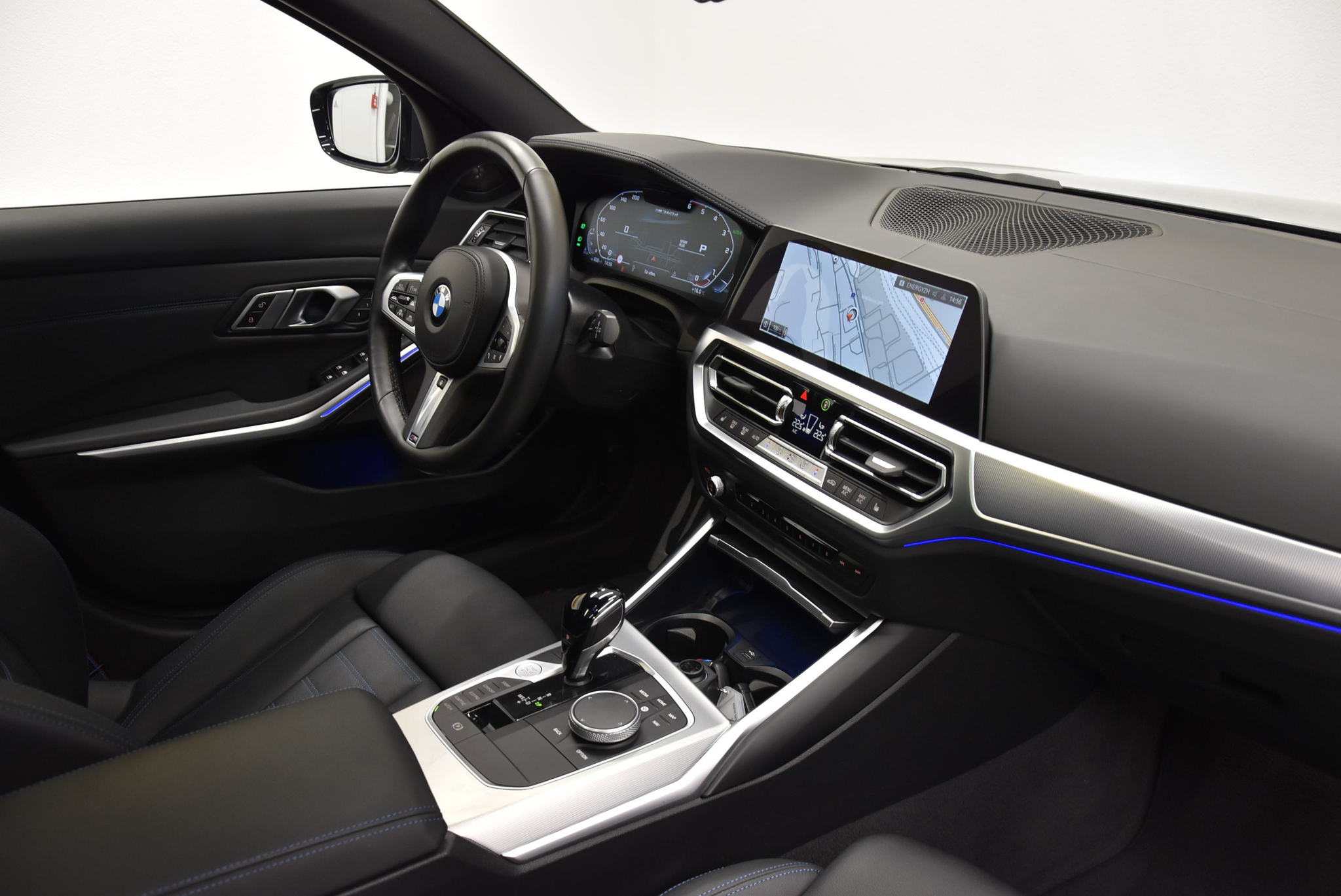 listing desktop thumbnail image 4