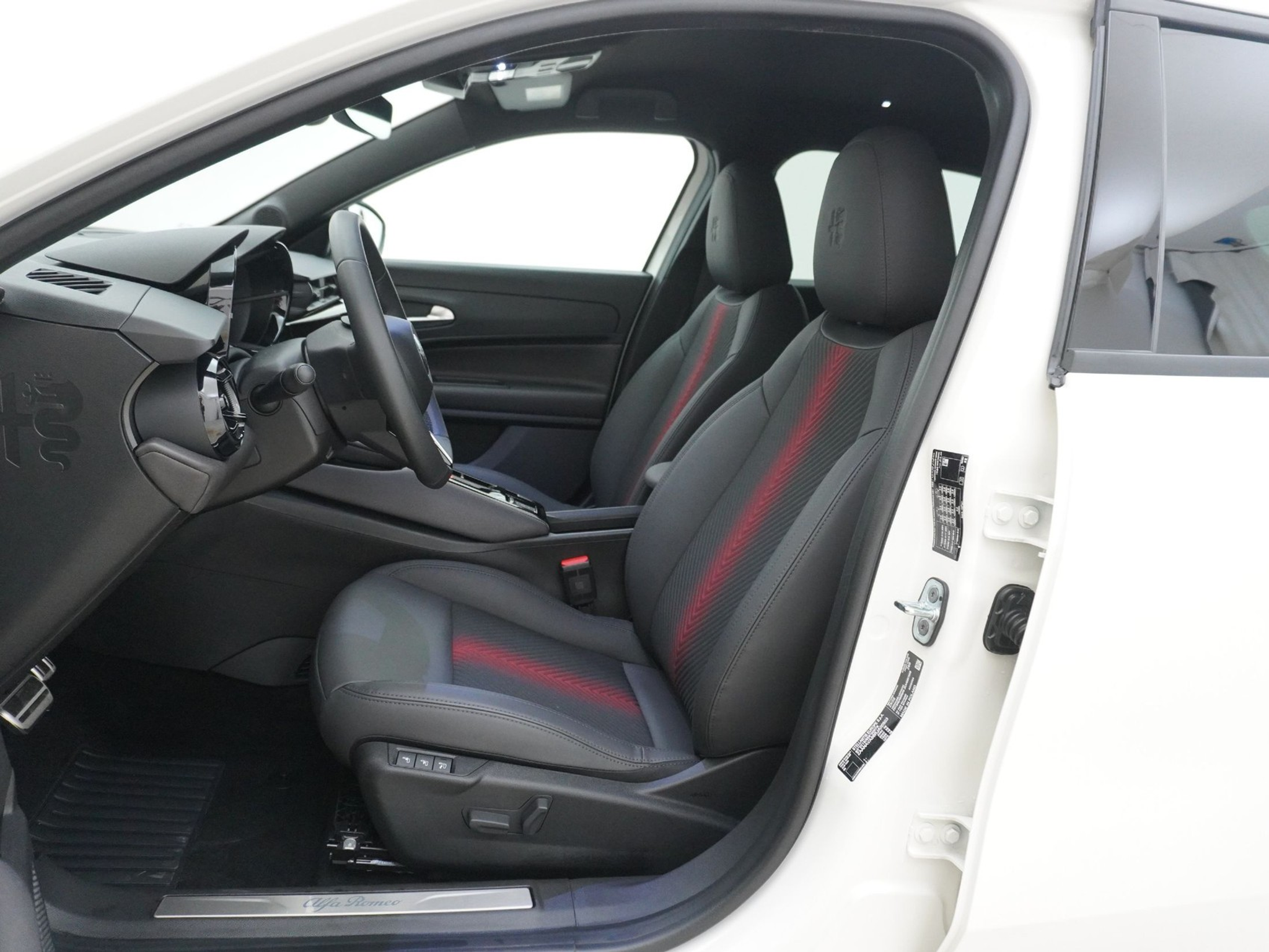 listing desktop thumbnail image 12