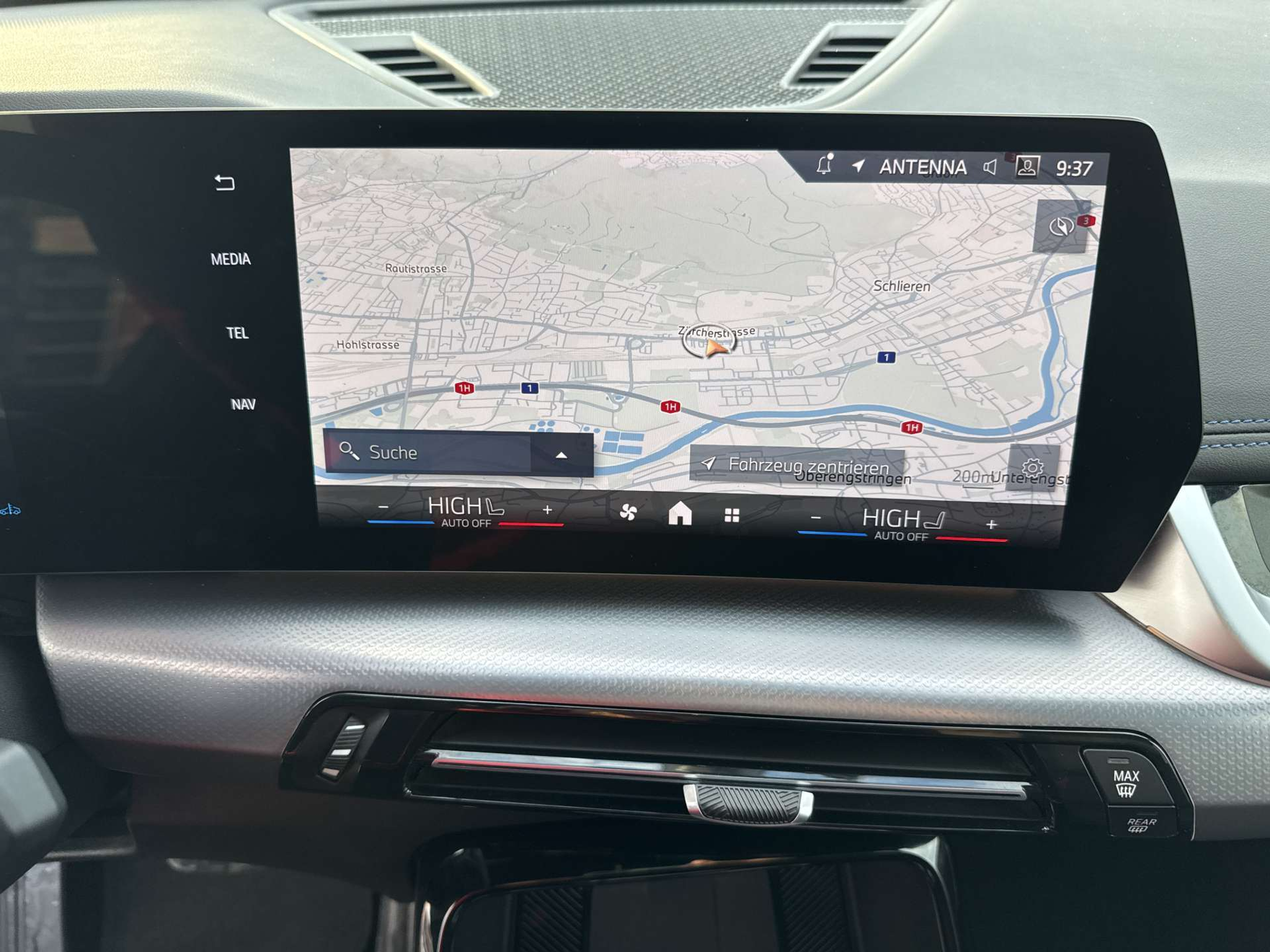 listing desktop thumbnail image 1