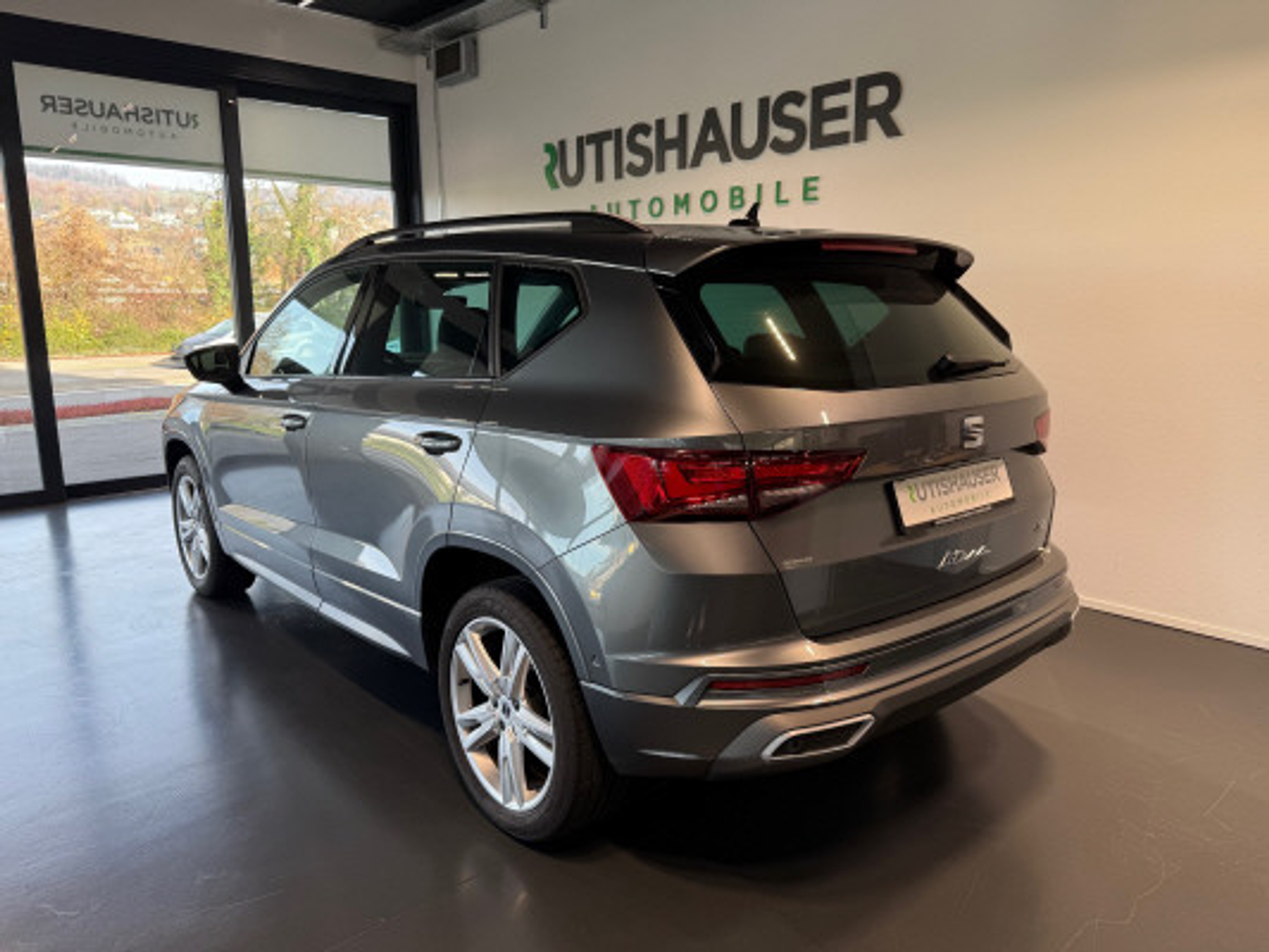 listing desktop thumbnail image 2