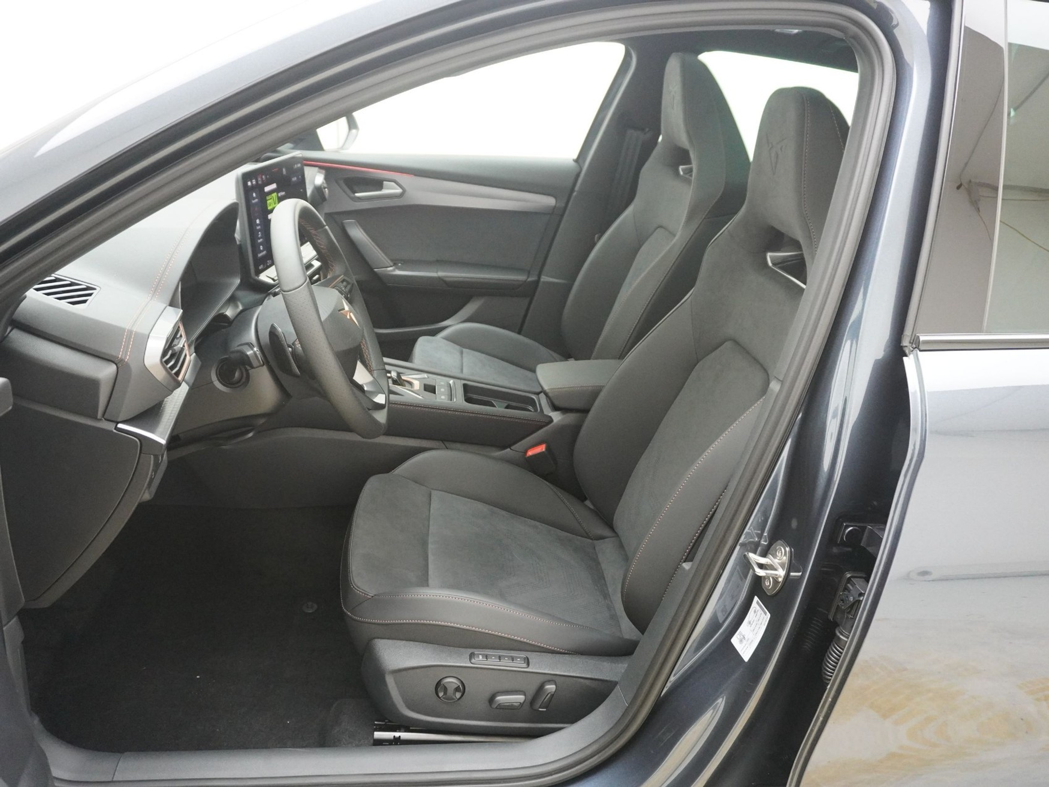 listing desktop thumbnail image 13