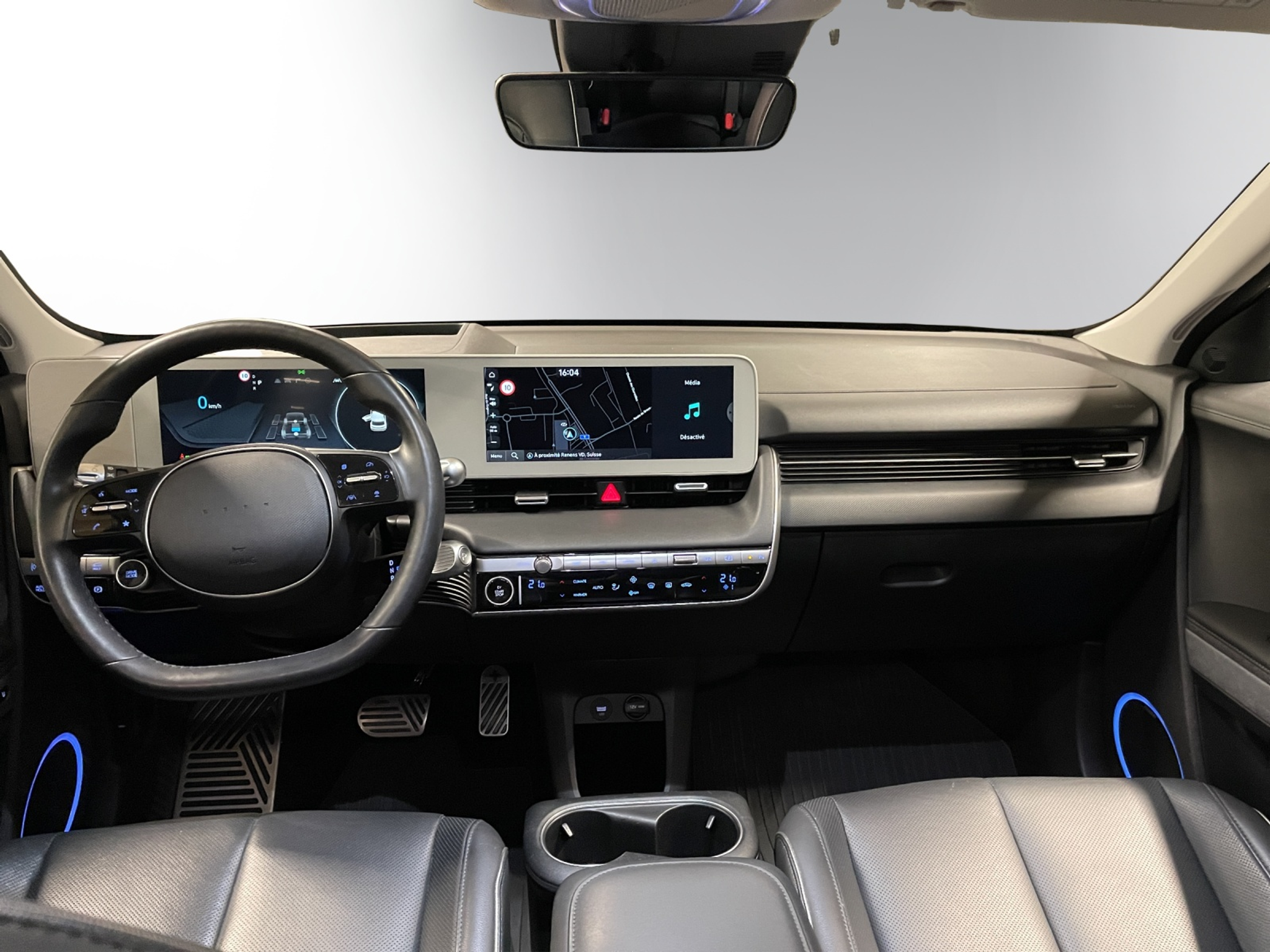 listing desktop thumbnail image 11