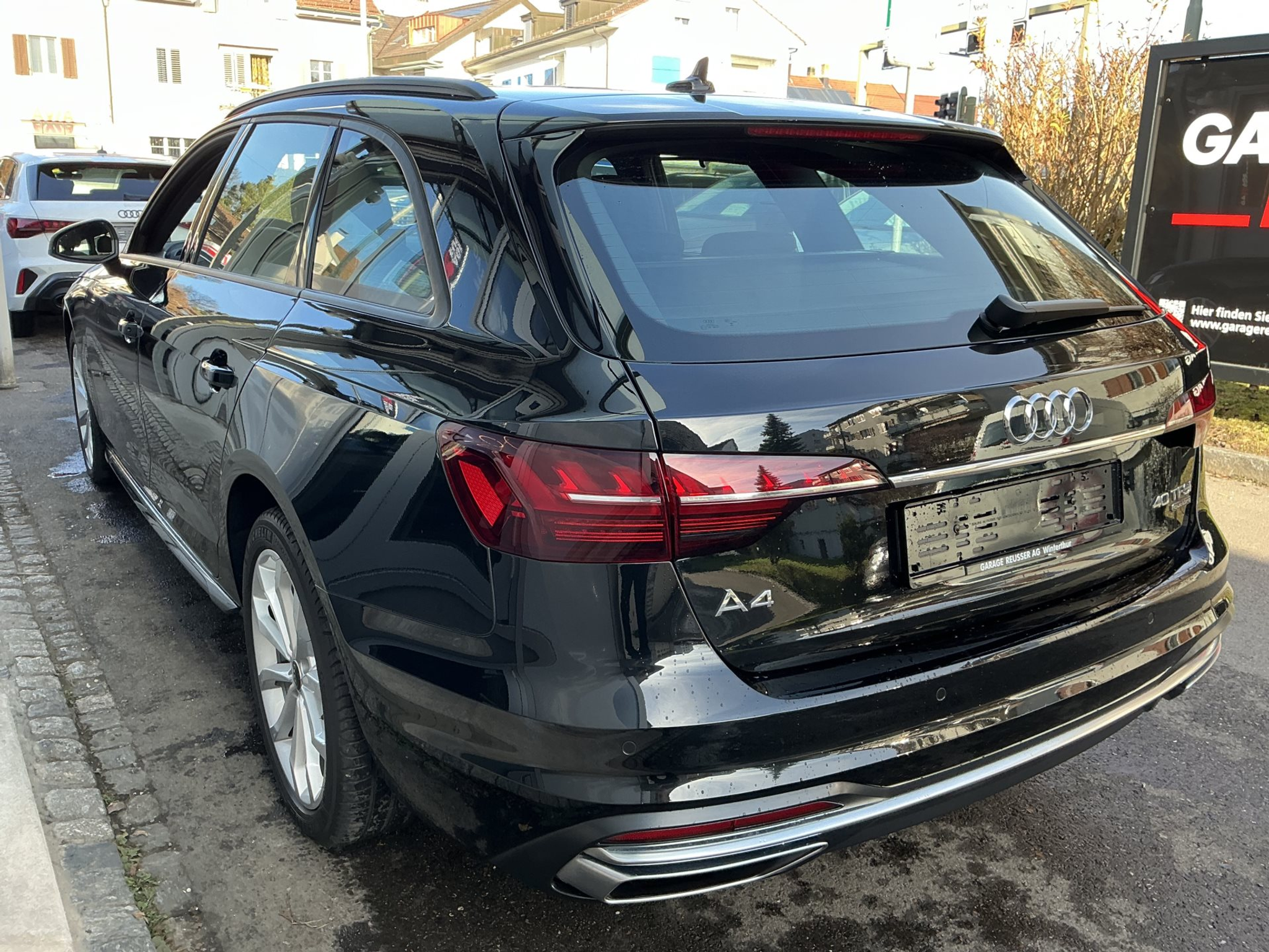 listing desktop thumbnail image 5