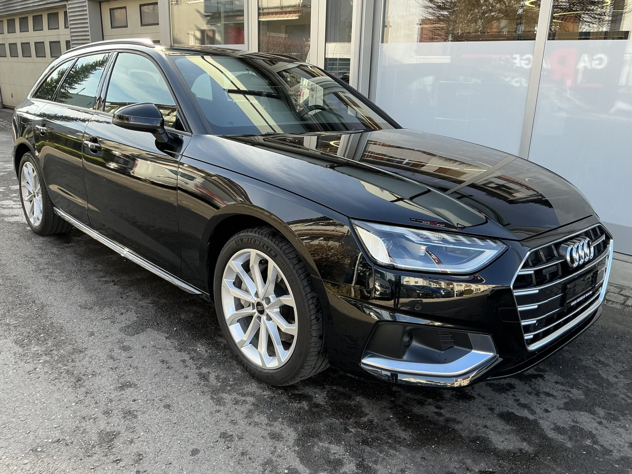 listing desktop thumbnail image 2