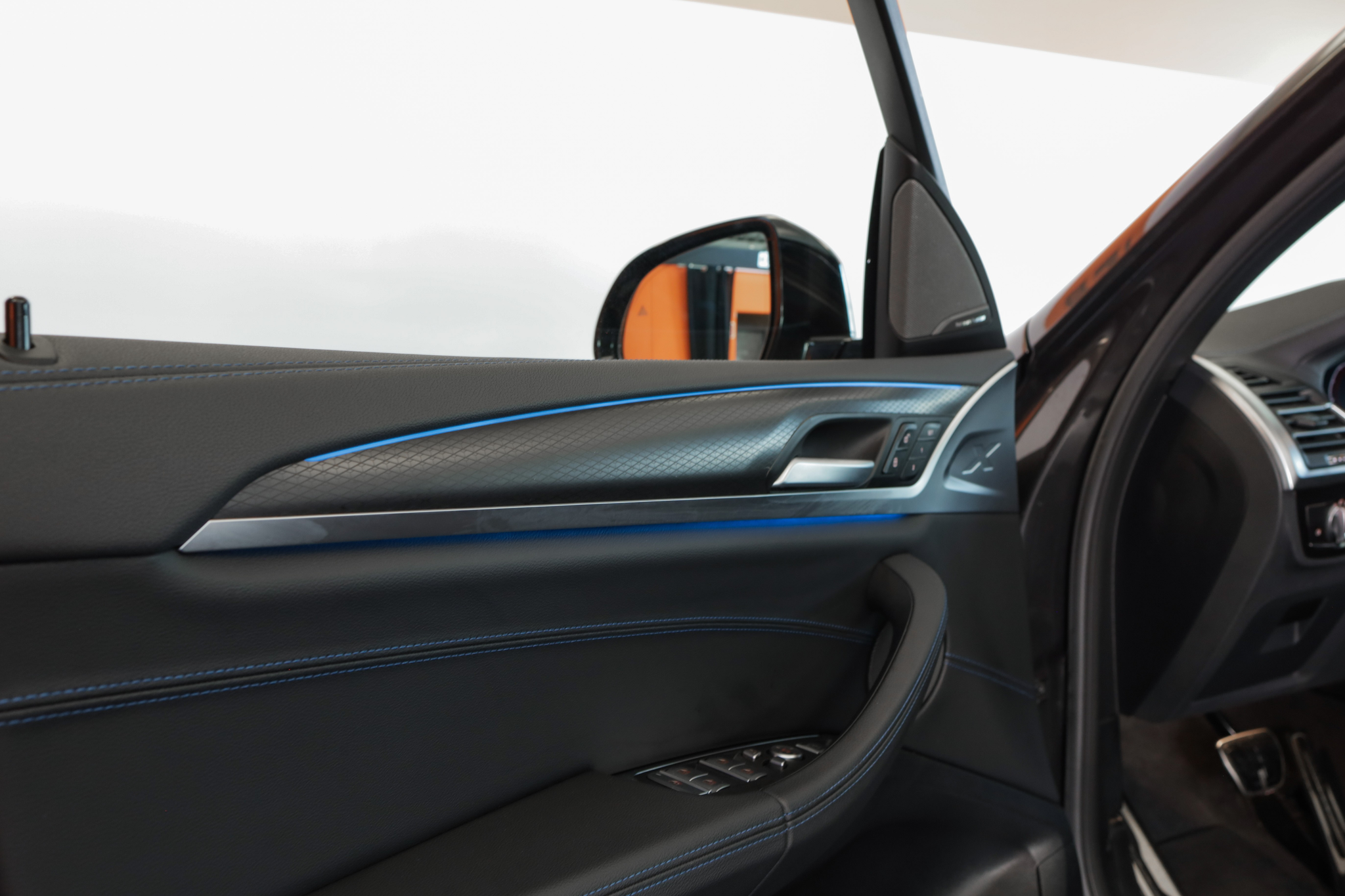 listing desktop thumbnail image 22