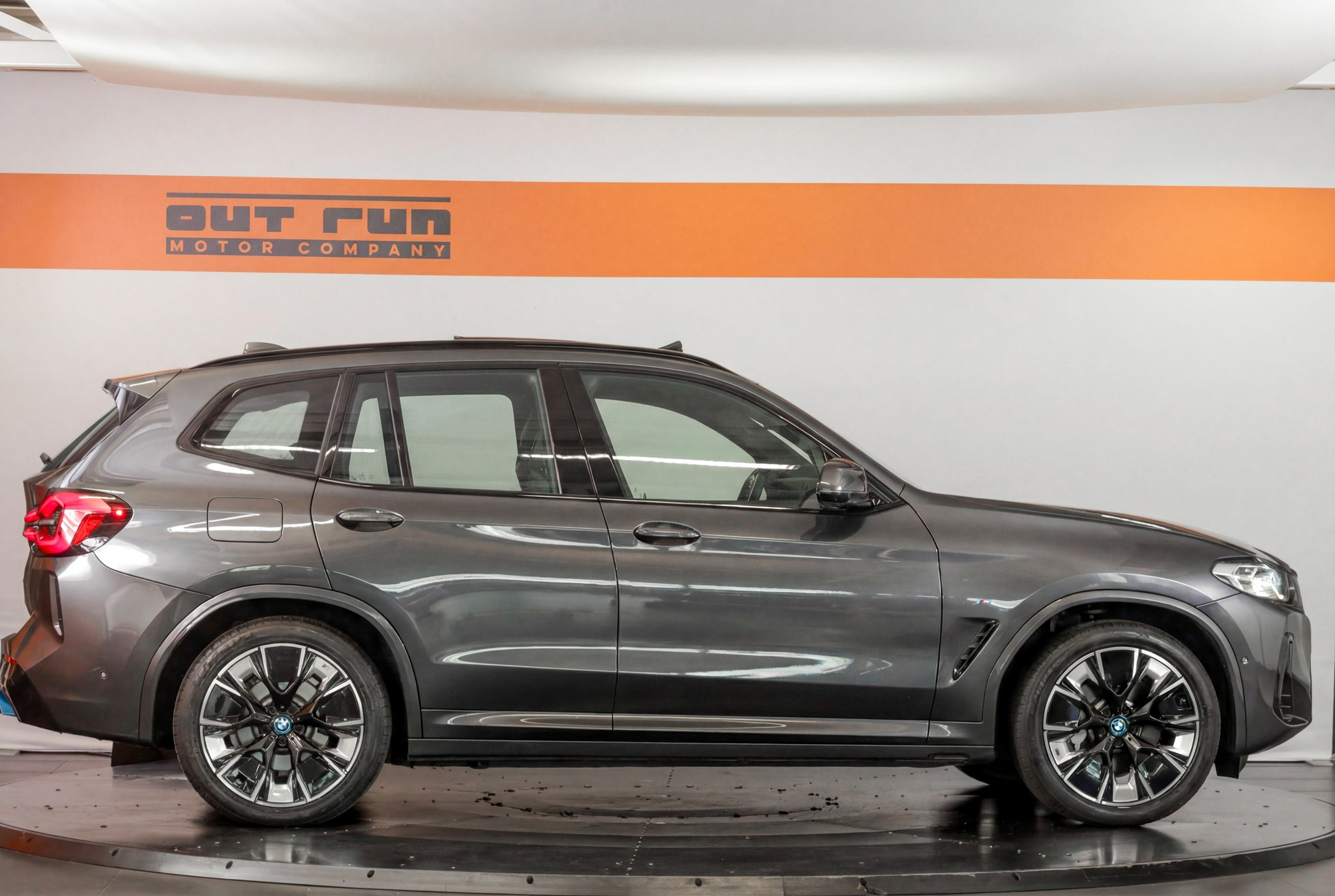 listing desktop thumbnail image 6