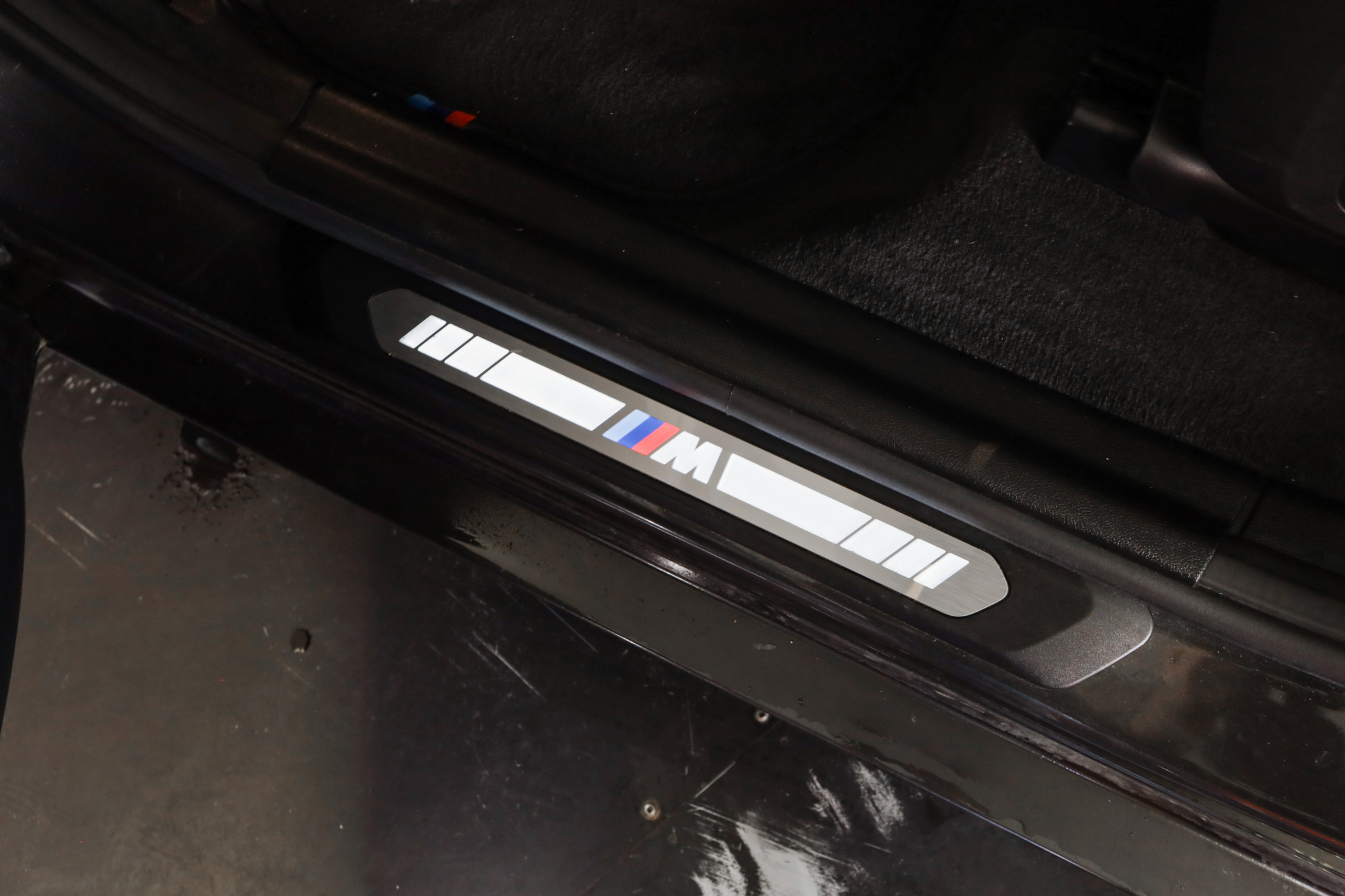 listing desktop thumbnail image 15