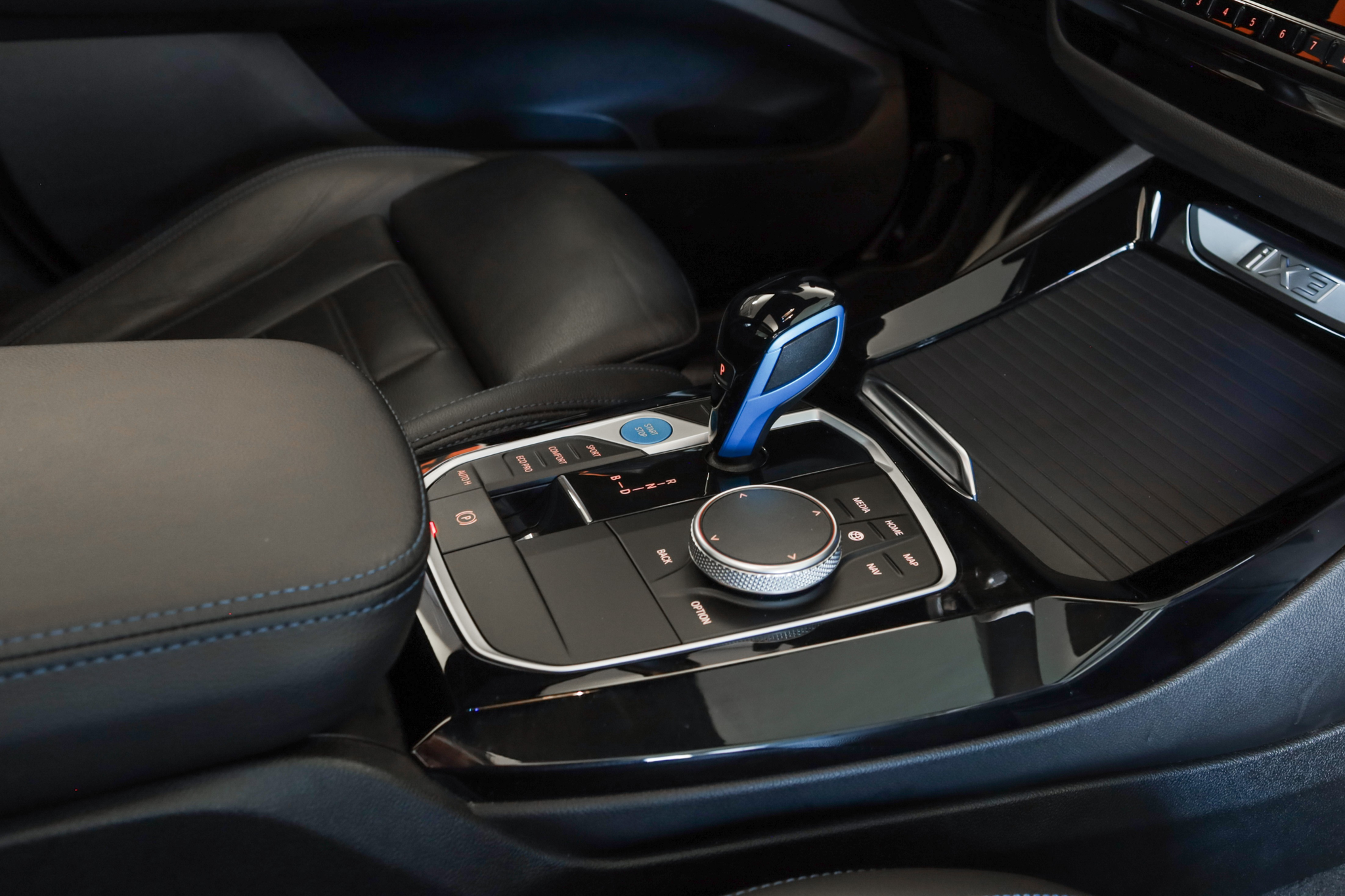 listing desktop thumbnail image 24