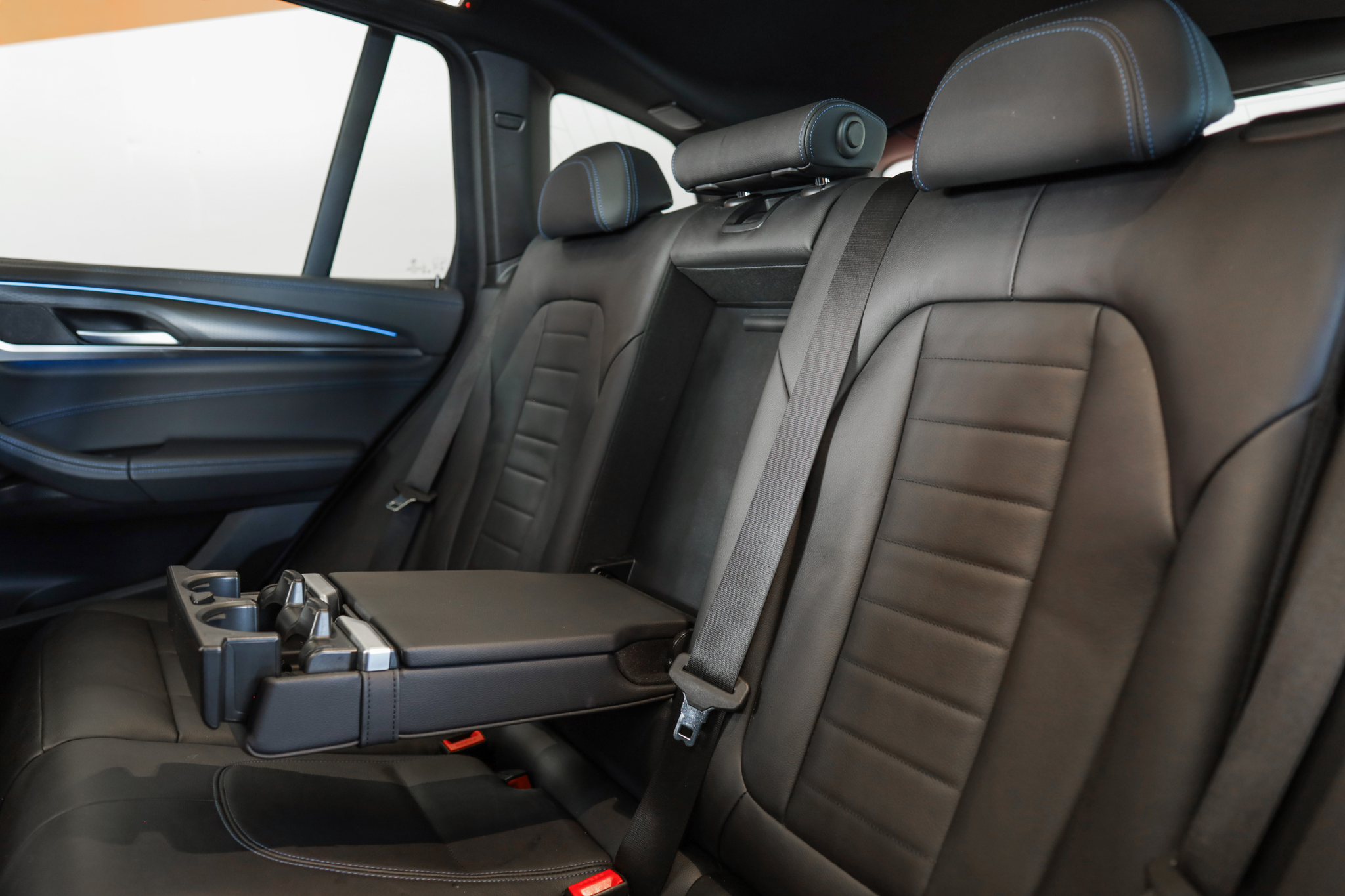 listing desktop thumbnail image 10