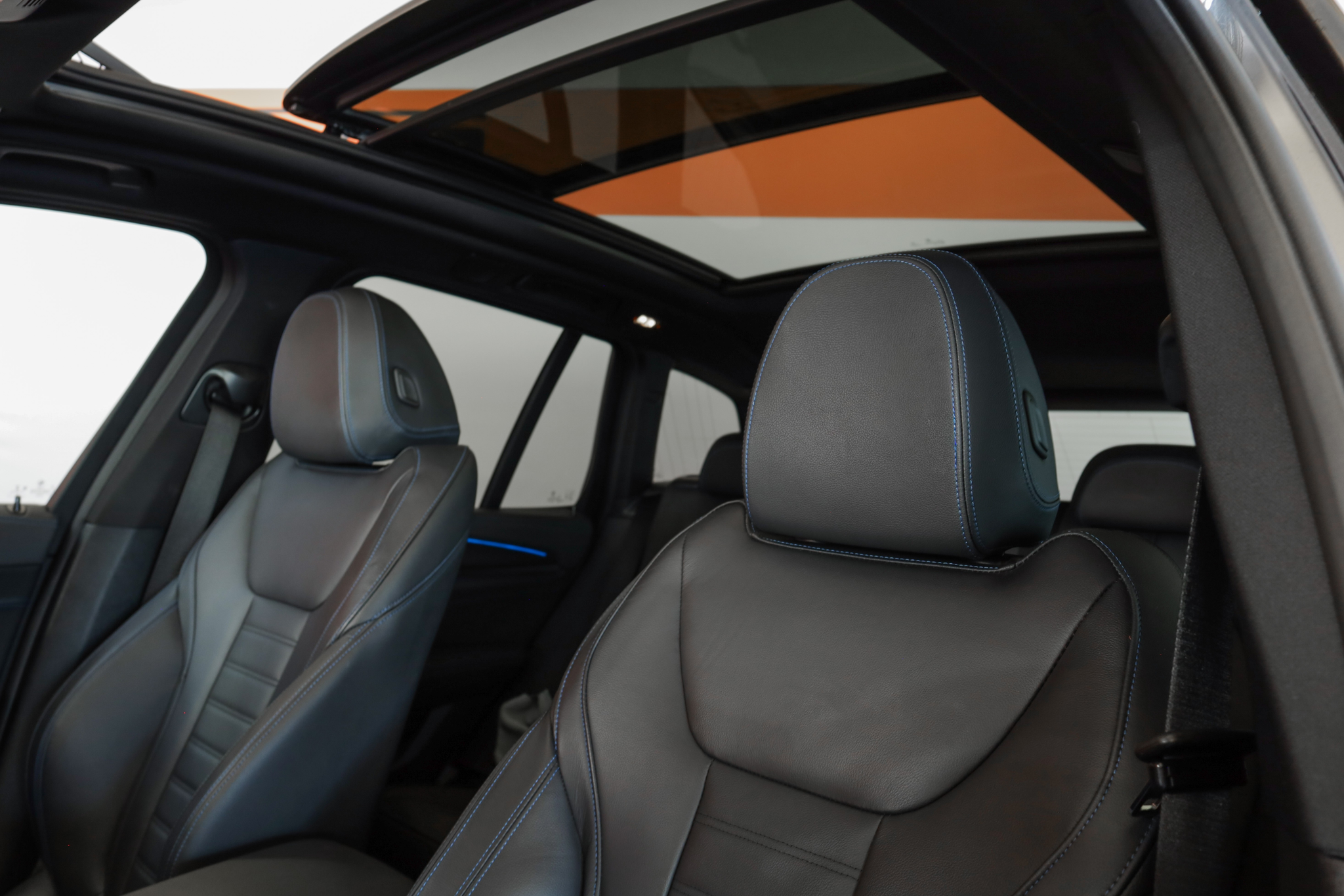 listing desktop thumbnail image 9