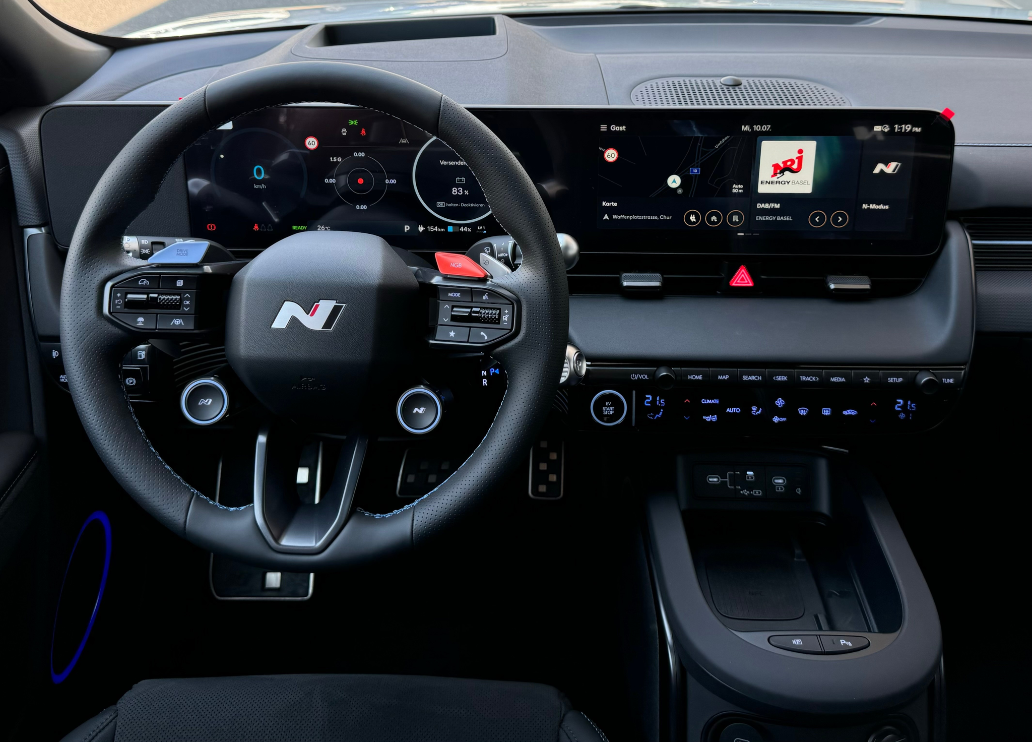 listing desktop thumbnail image 17