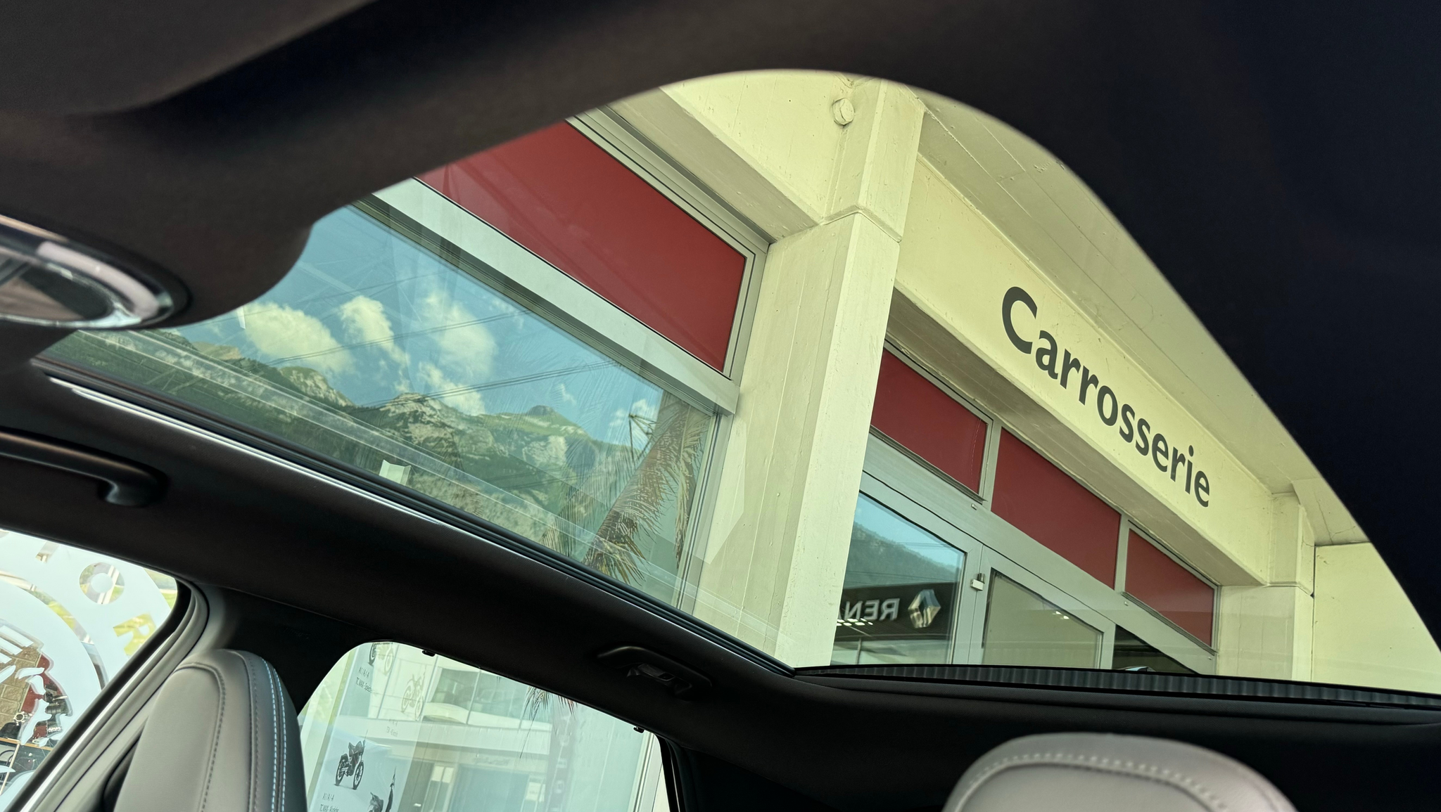 listing desktop thumbnail image 11