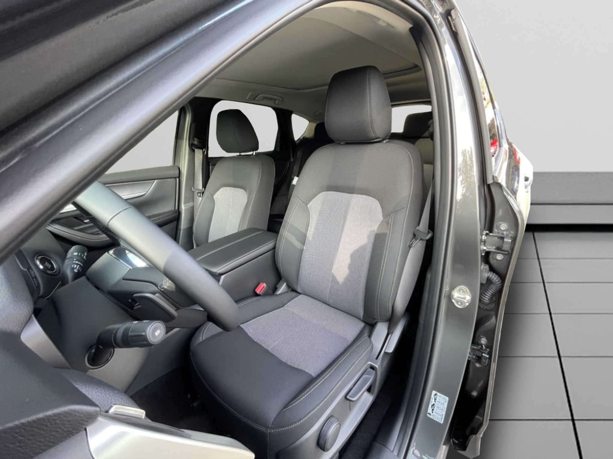 listing desktop thumbnail image 4