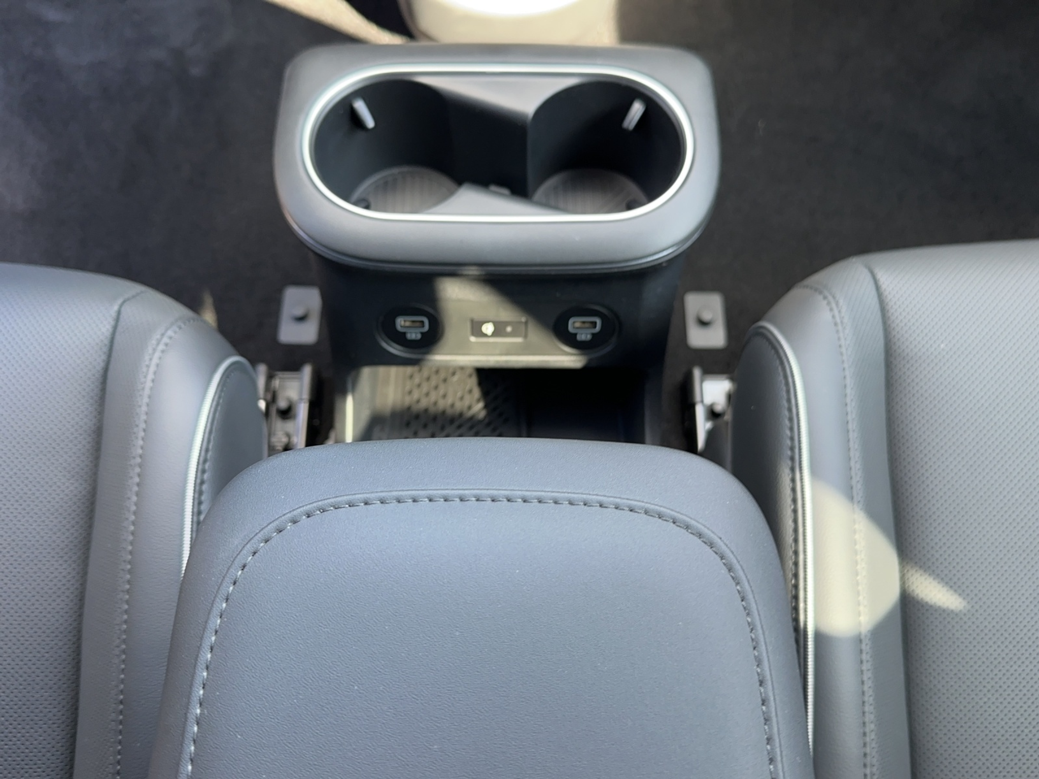 listing desktop thumbnail image 17