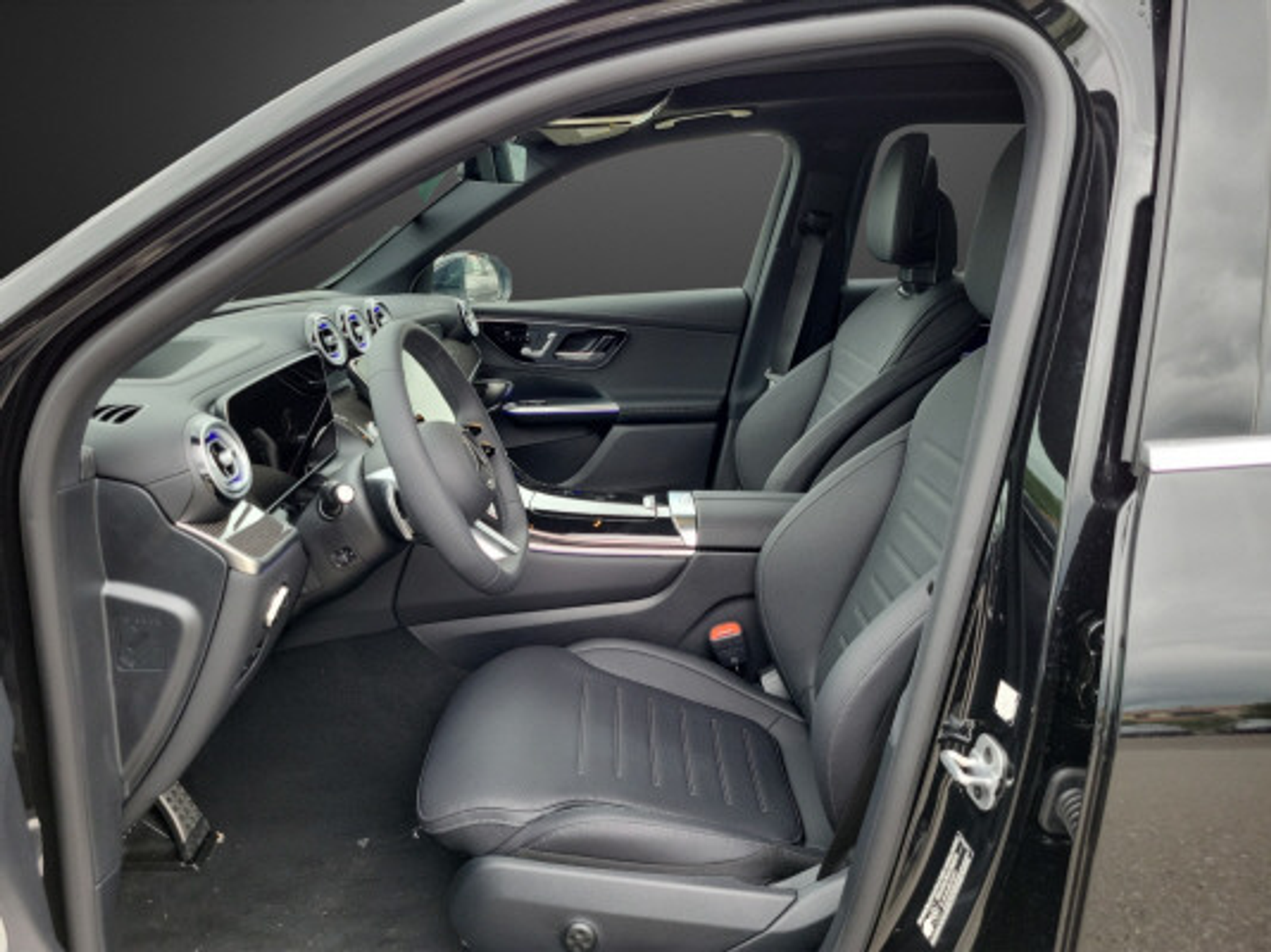 listing desktop thumbnail image 6