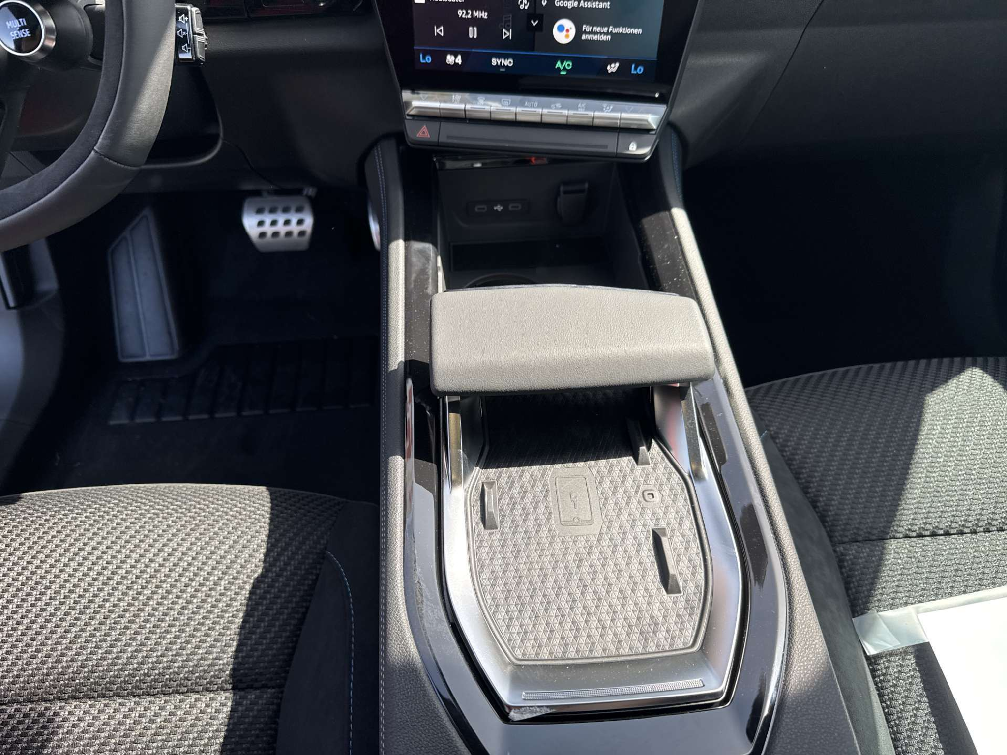 listing desktop thumbnail image 11