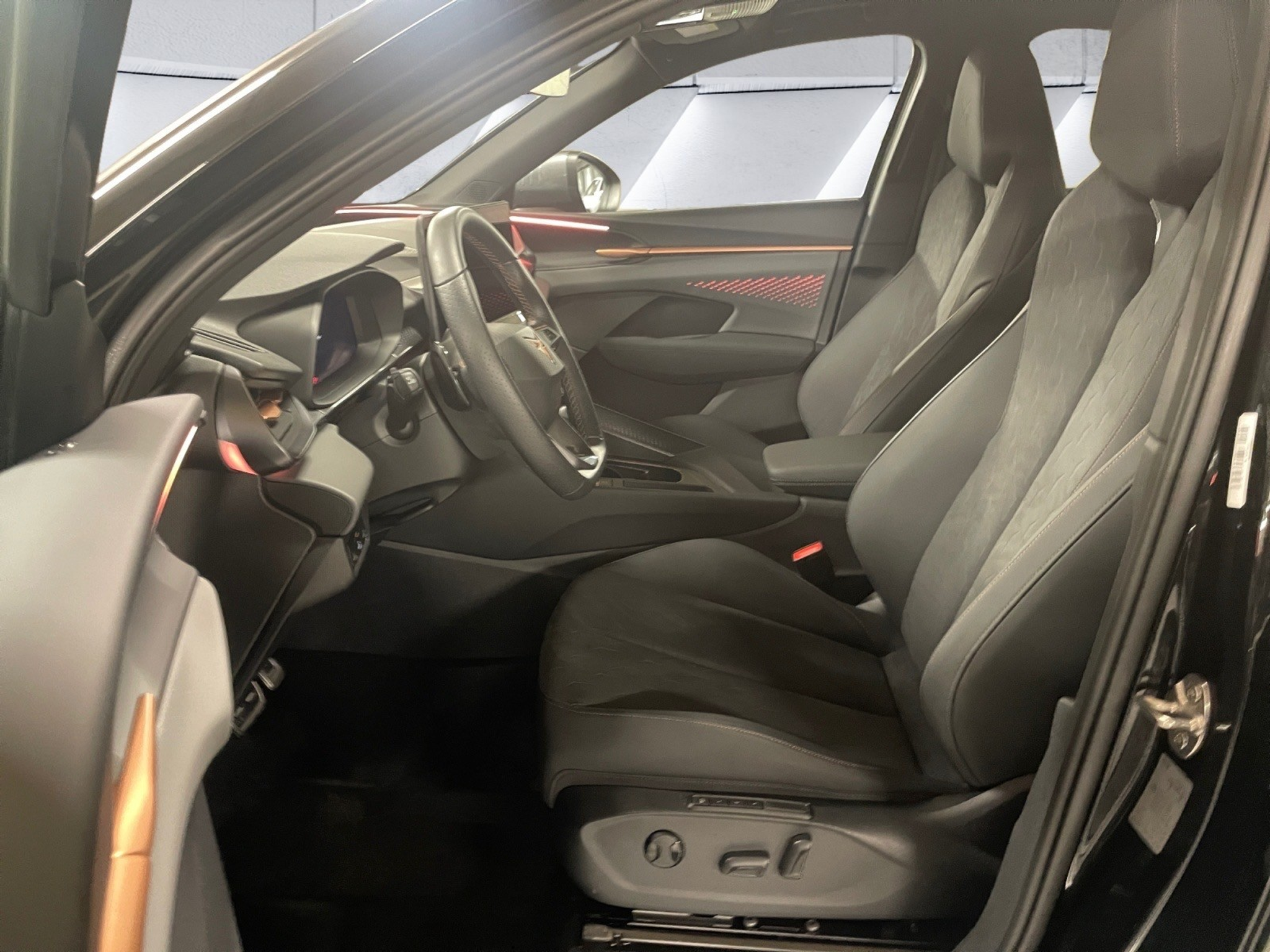 listing desktop thumbnail image 12