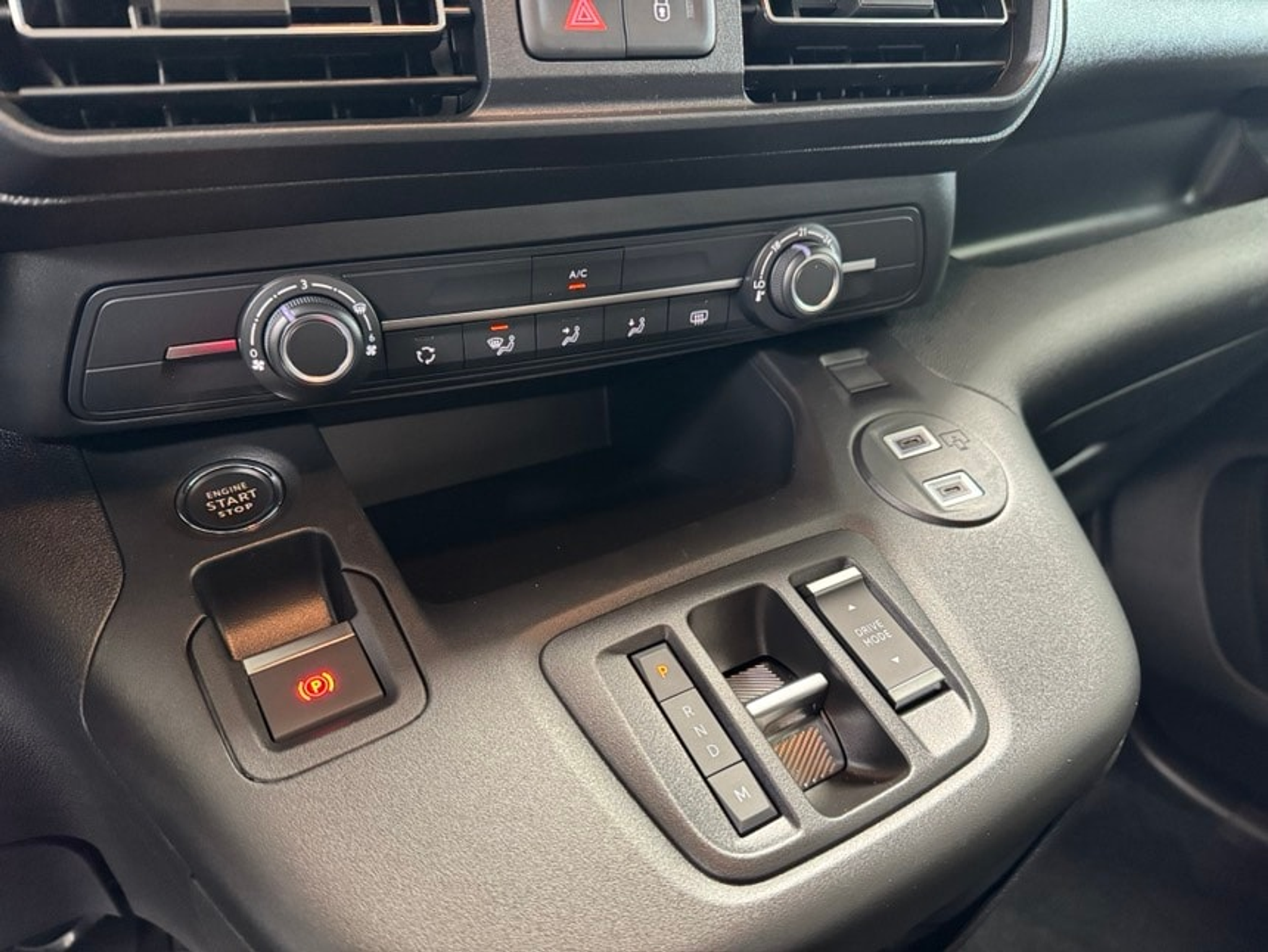 listing desktop thumbnail image 13