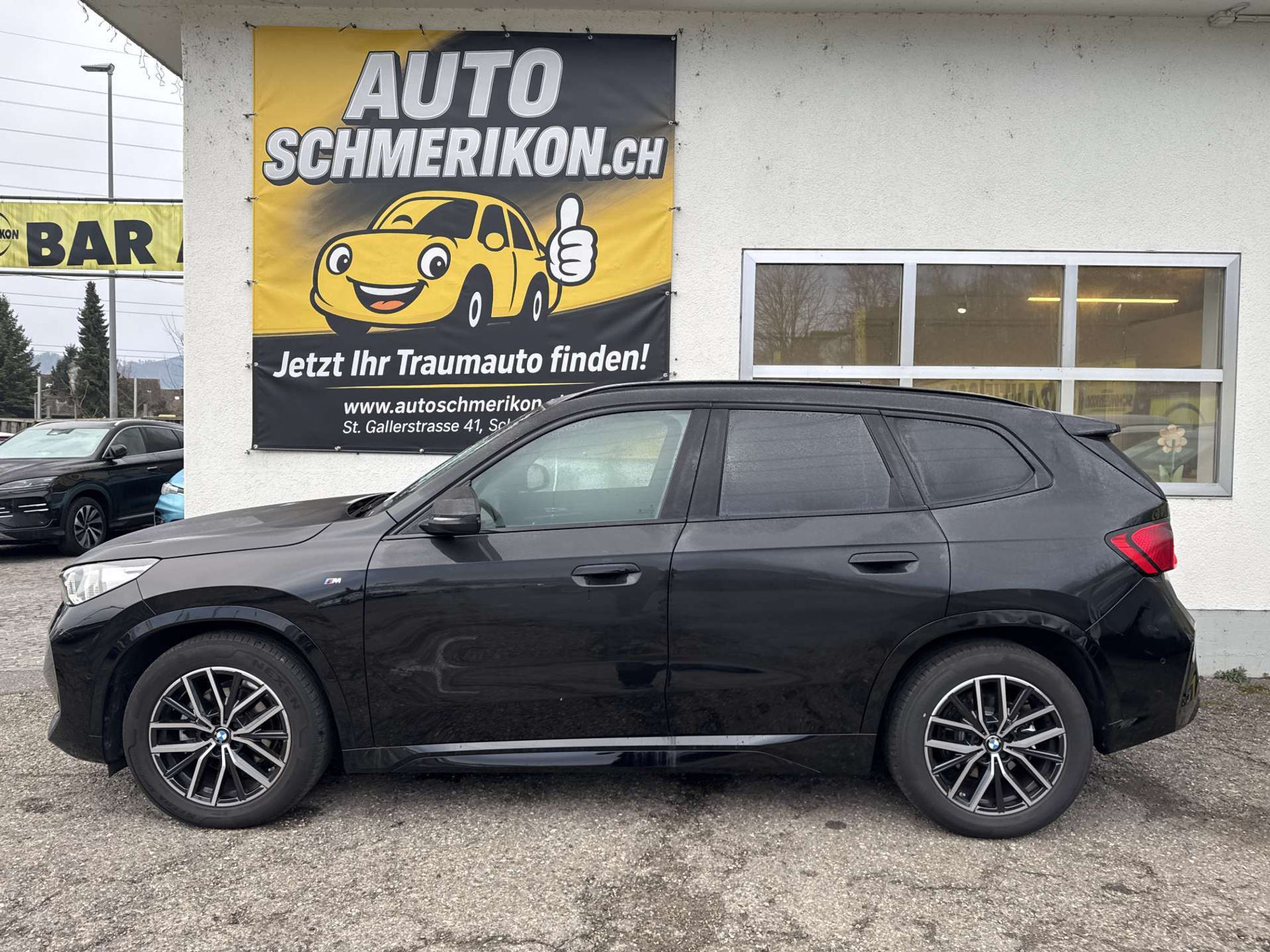 listing desktop thumbnail image 4