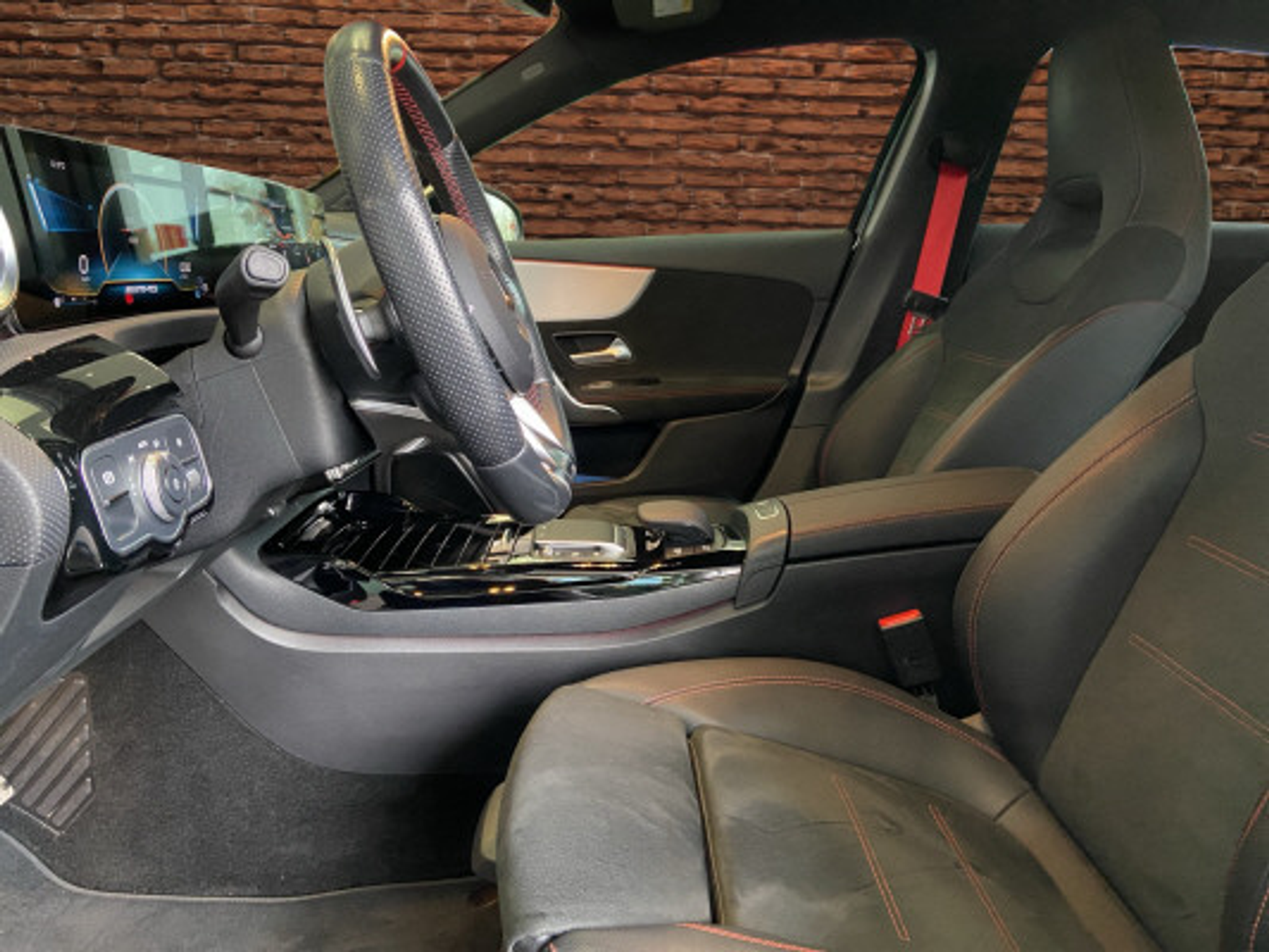 listing desktop thumbnail image 9