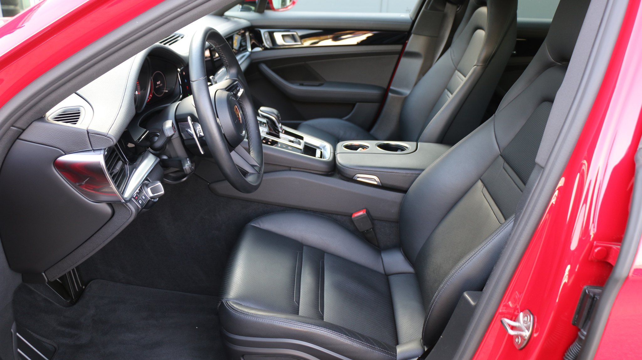 listing desktop thumbnail image 9