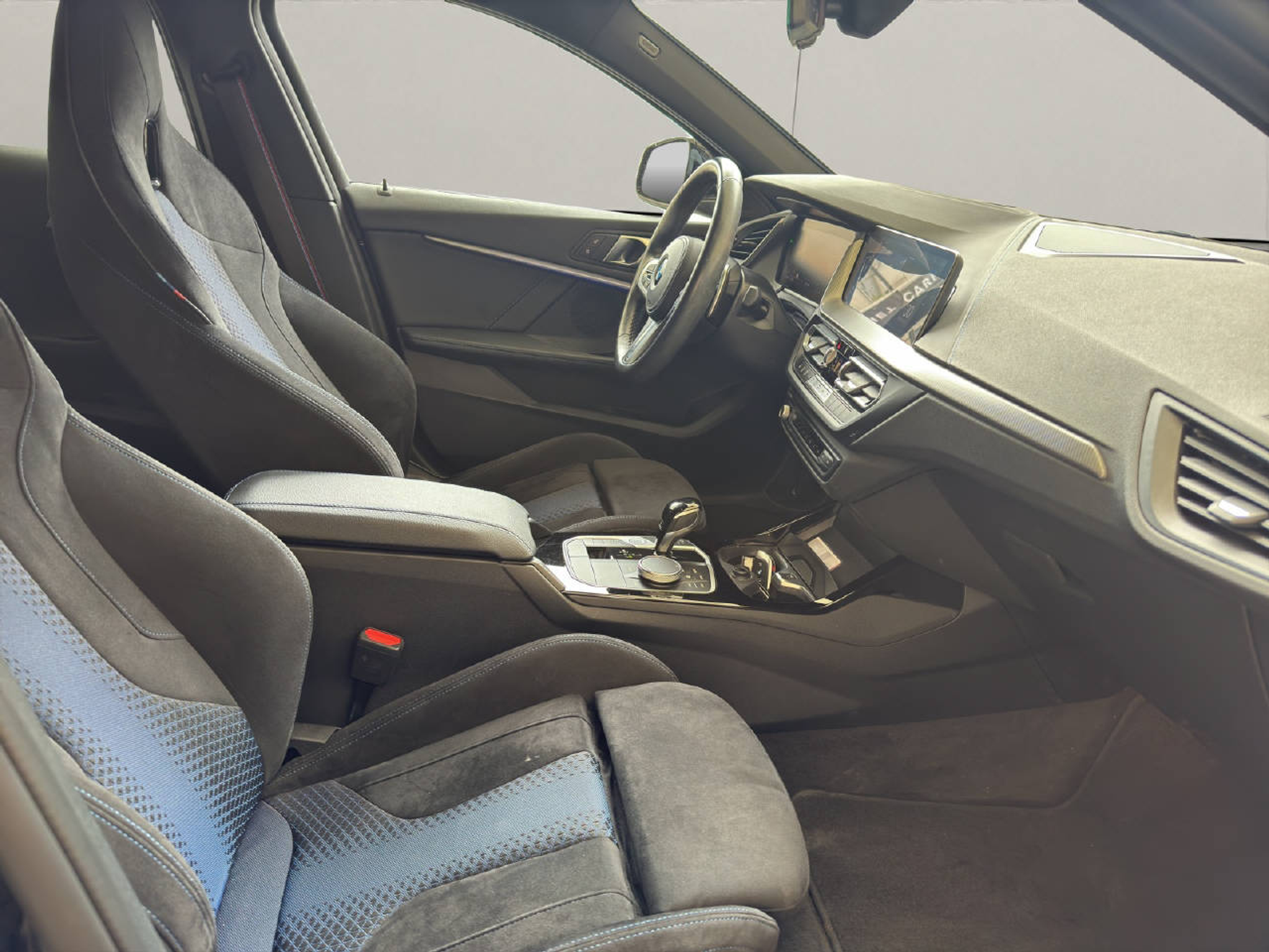 listing desktop thumbnail image 13