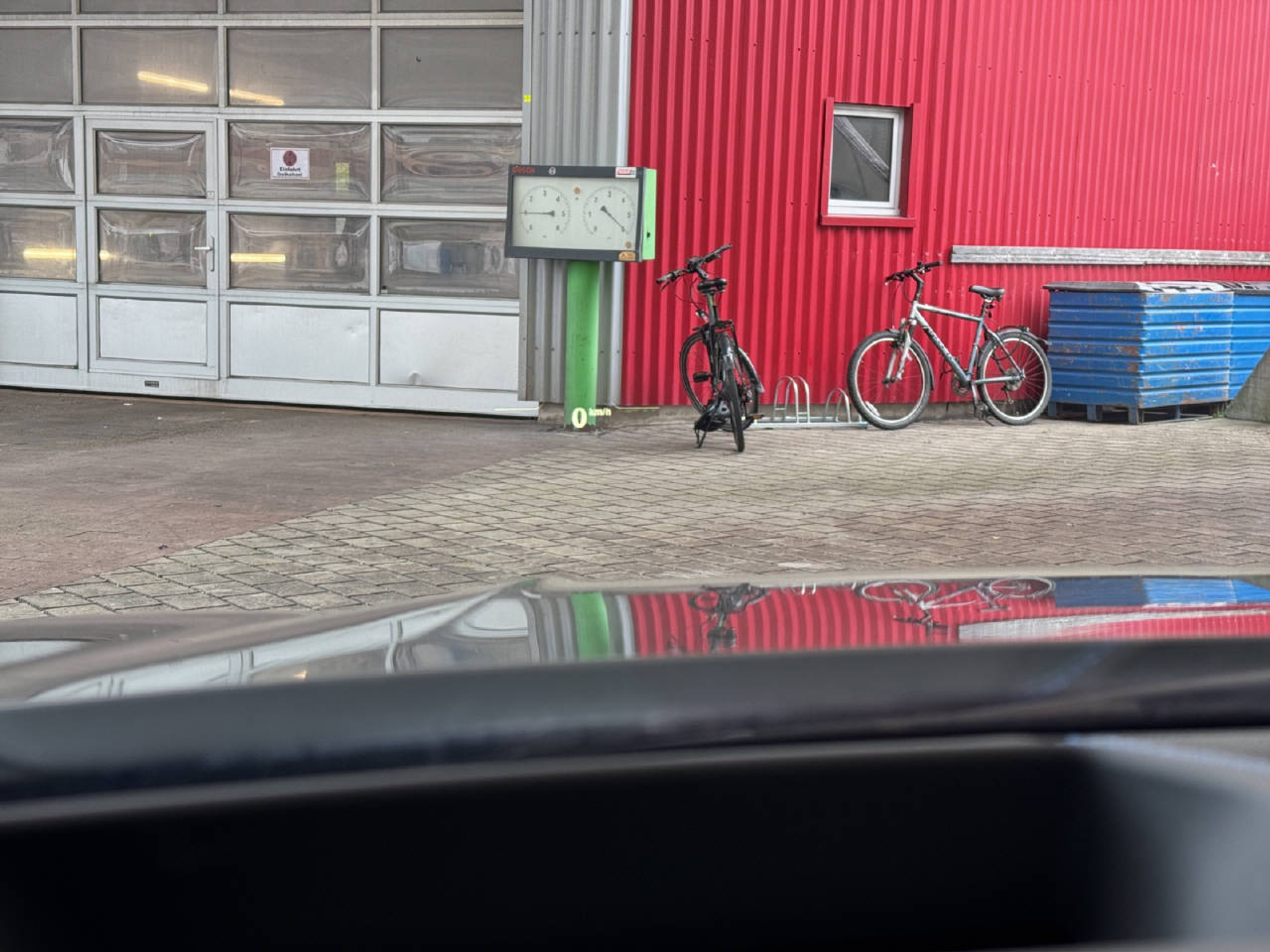 listing desktop thumbnail image 12