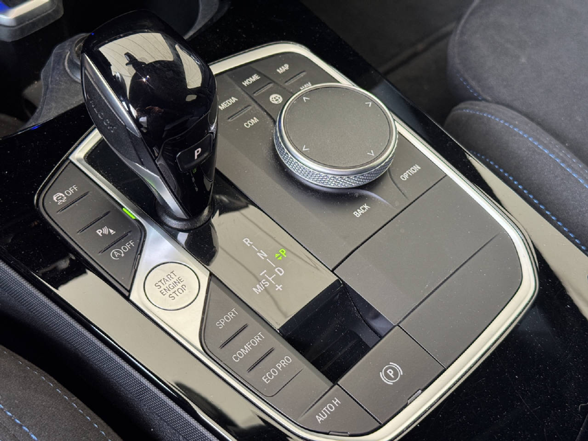 listing desktop thumbnail image 11