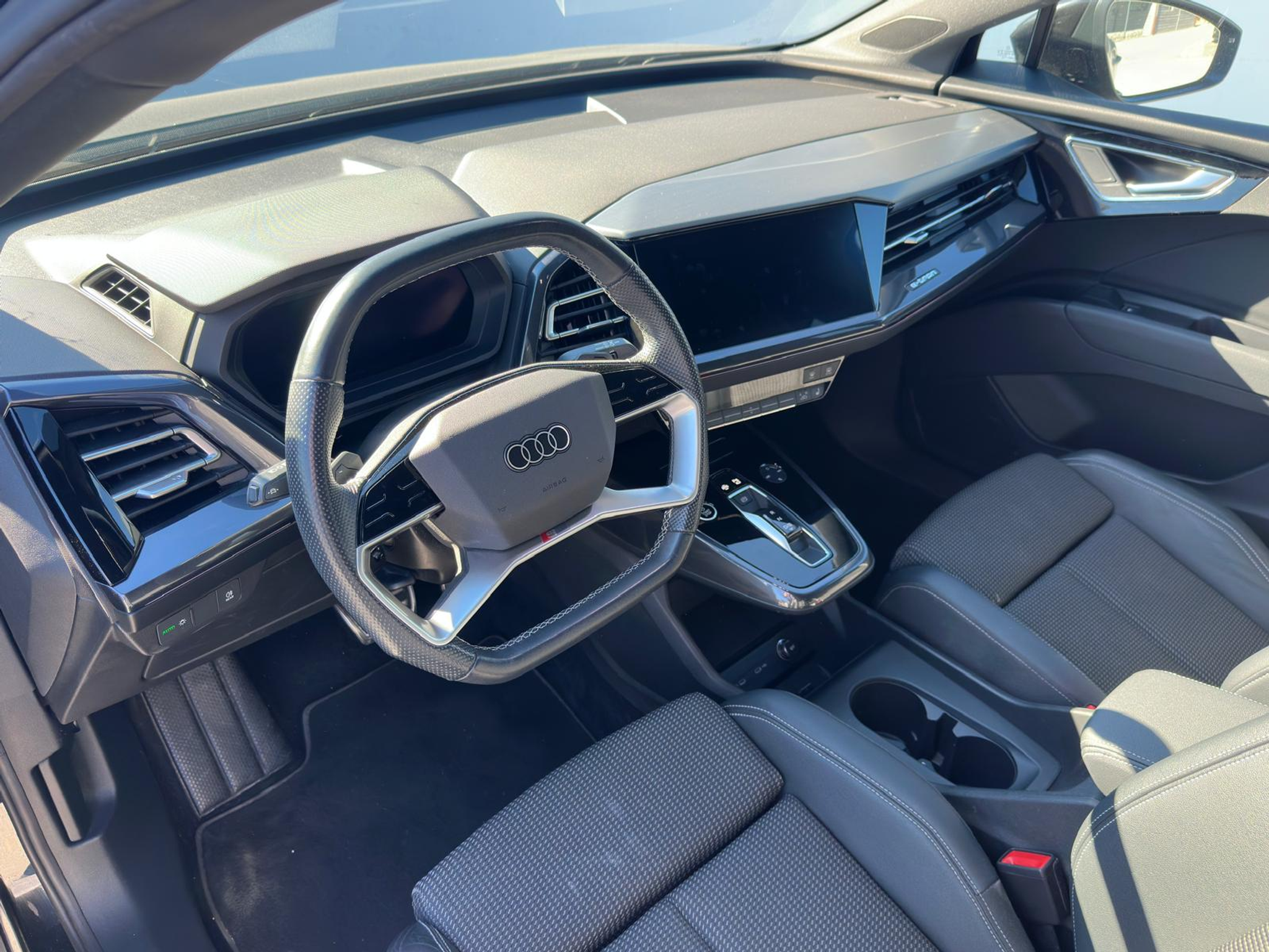 listing desktop thumbnail image 5