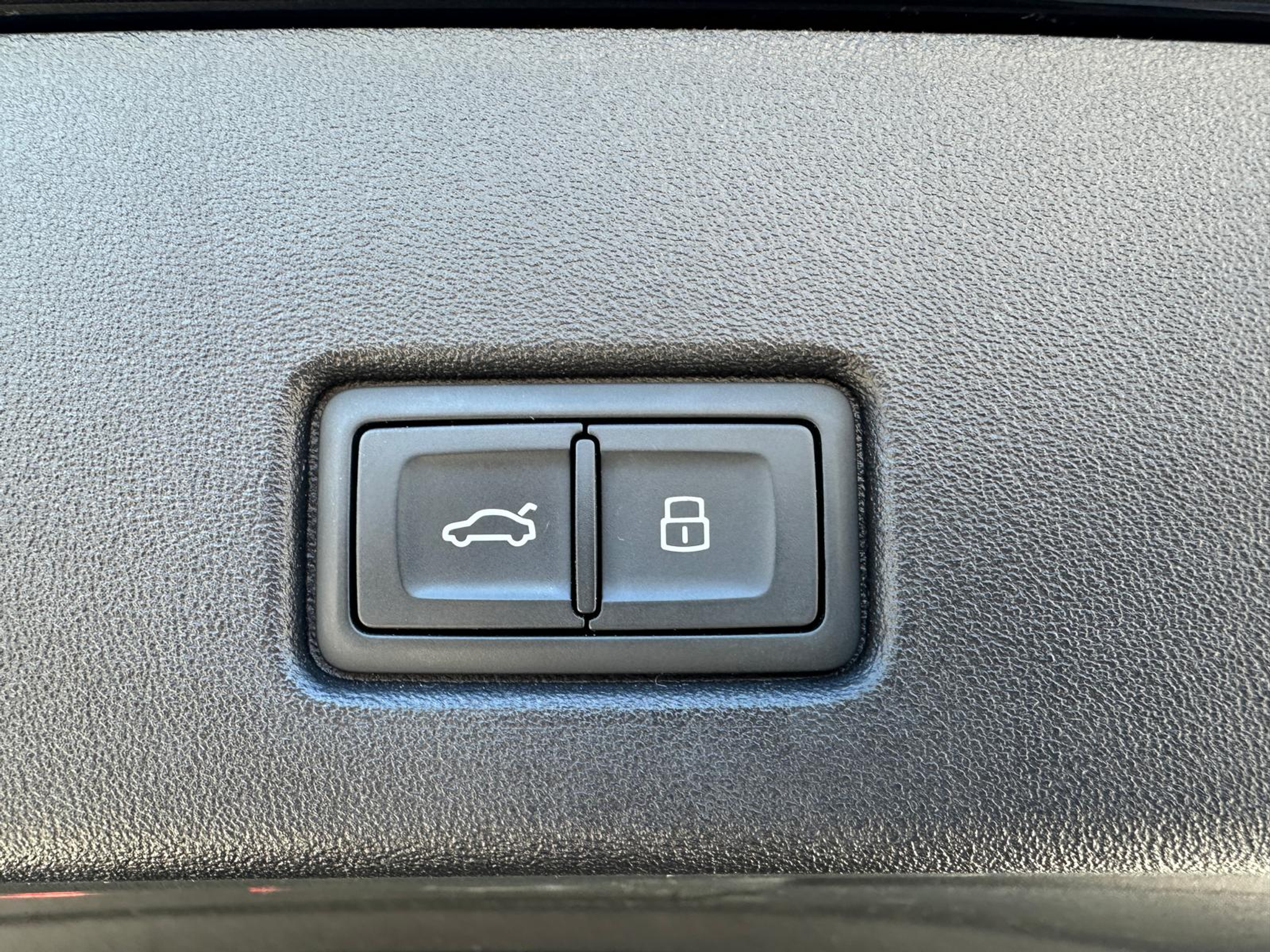 listing desktop thumbnail image 10