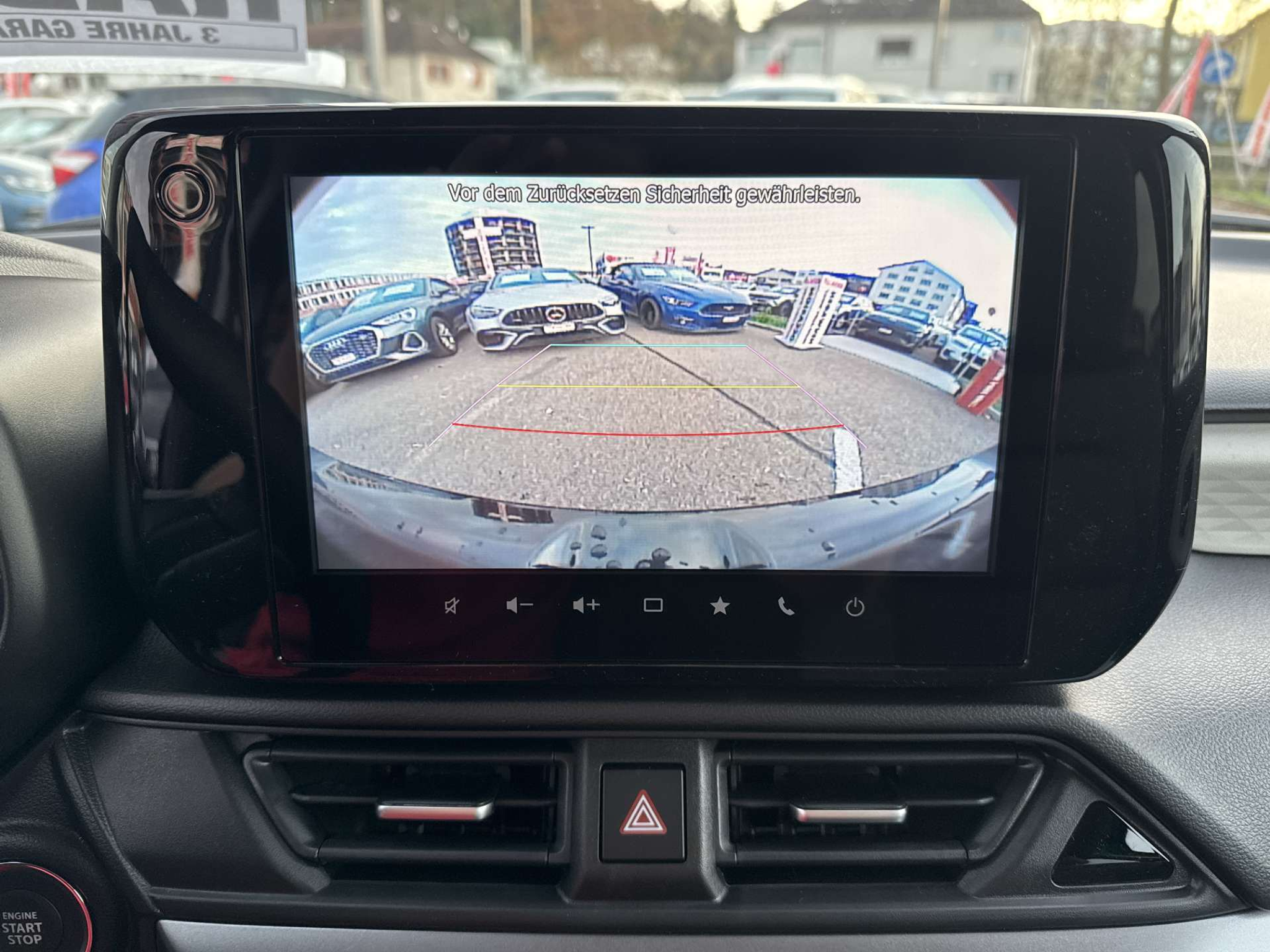 listing desktop thumbnail image 9