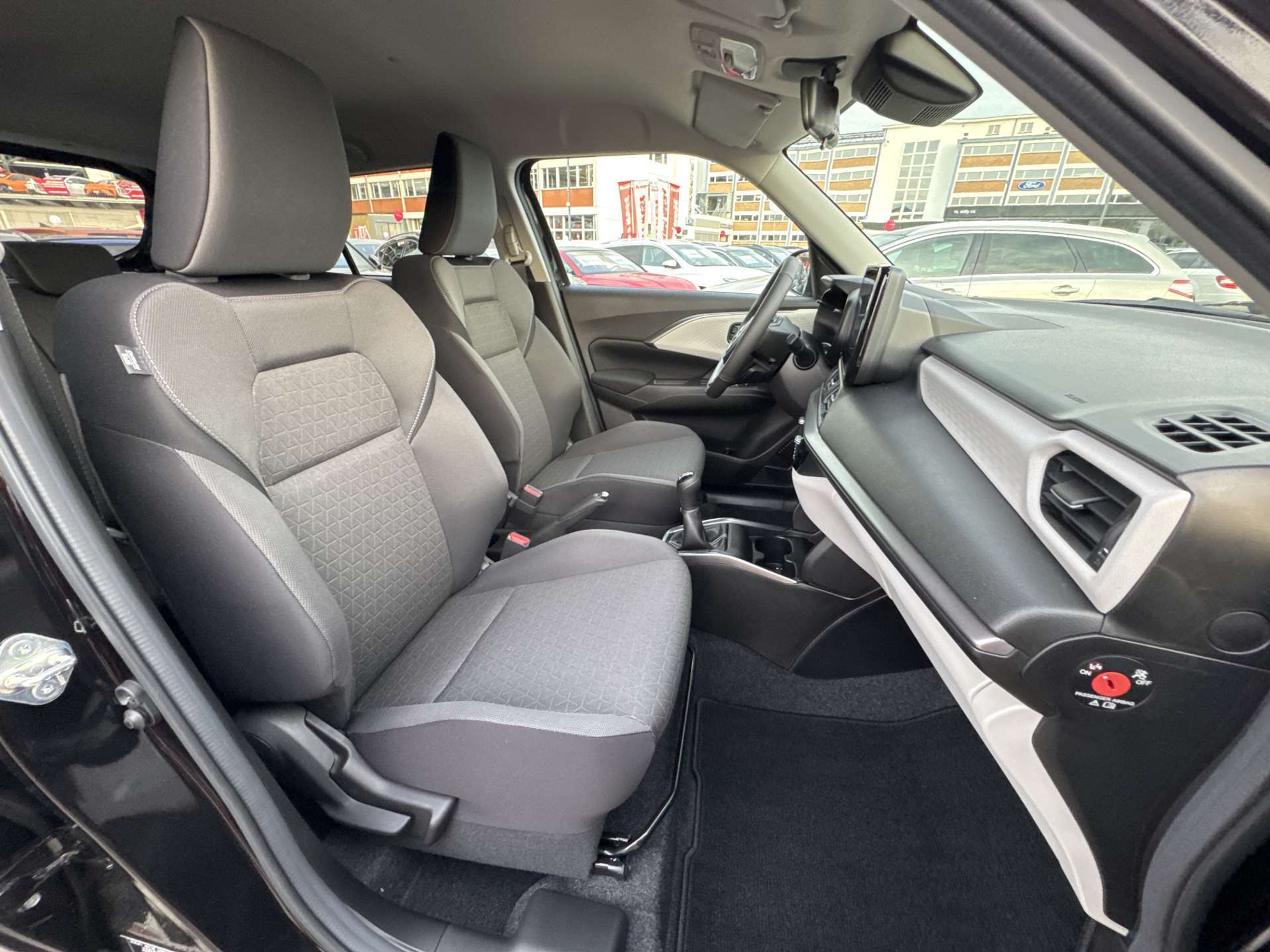 listing desktop thumbnail image 12