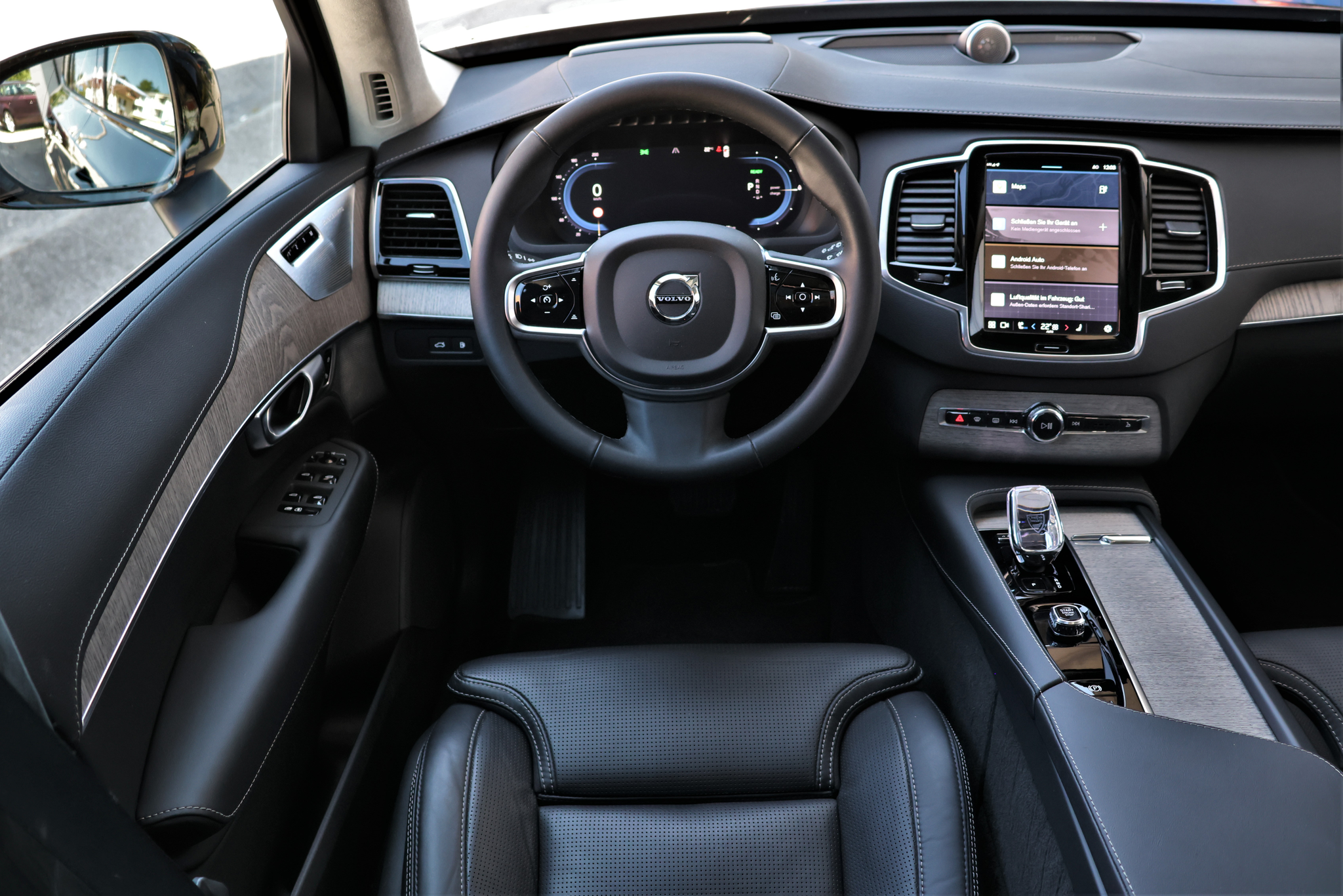 listing desktop thumbnail image 14