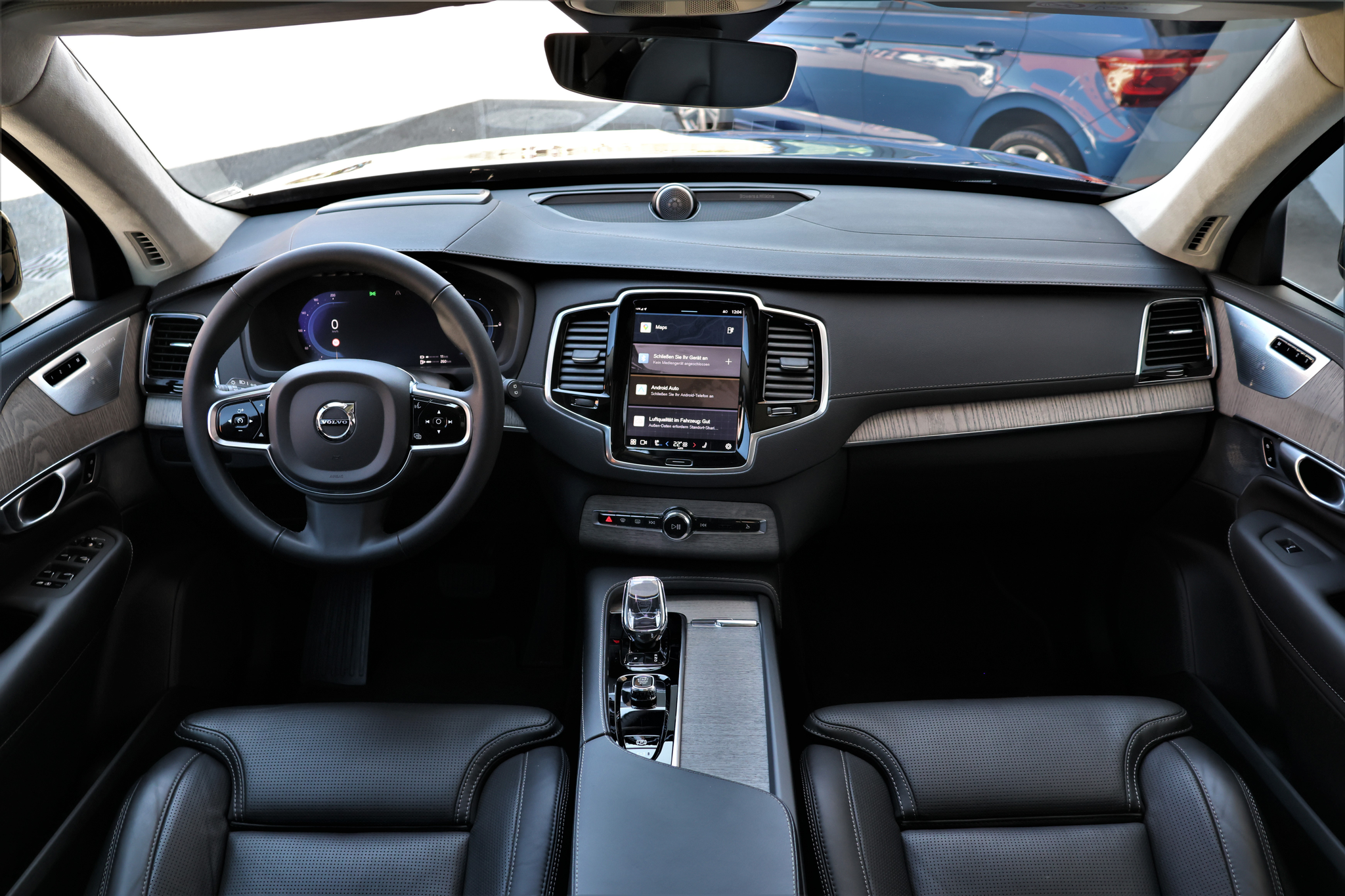 listing desktop thumbnail image 16