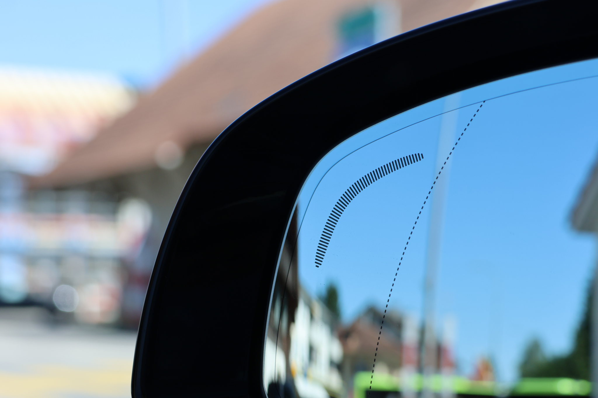 listing desktop thumbnail image 27