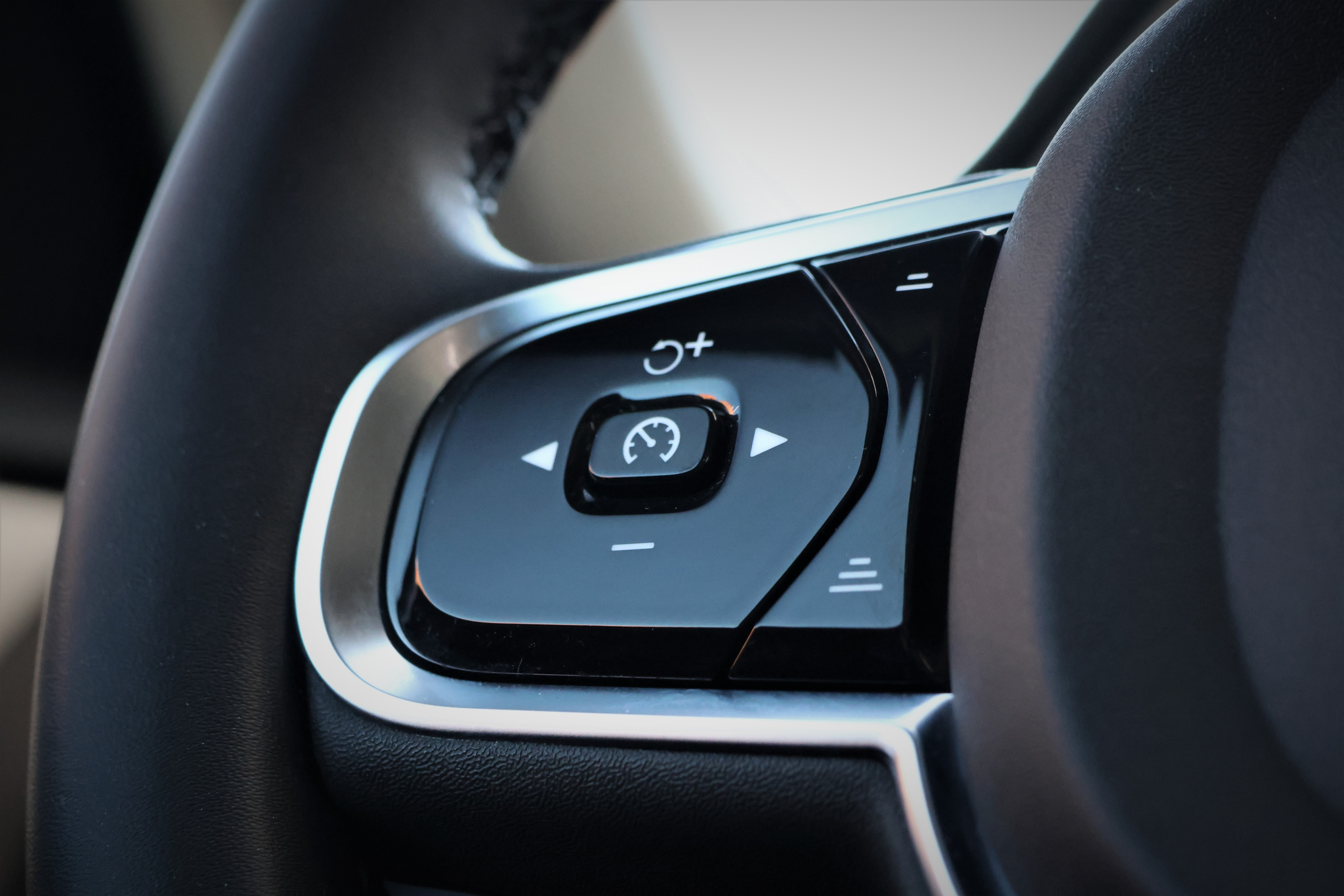 listing desktop thumbnail image 17