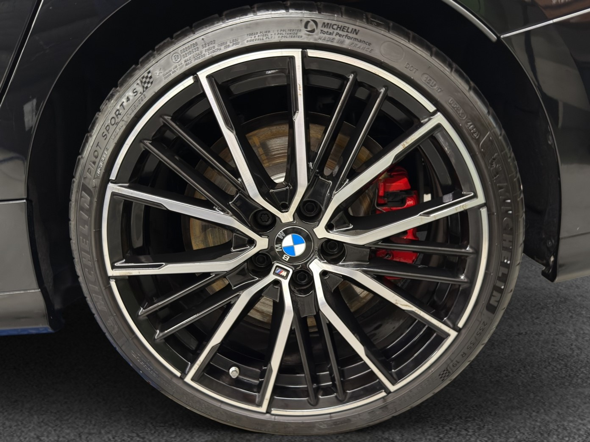 listing desktop thumbnail image 8